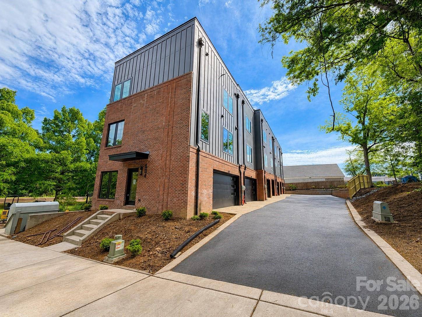 612 E 16th ST, Charlotte, NC 28206