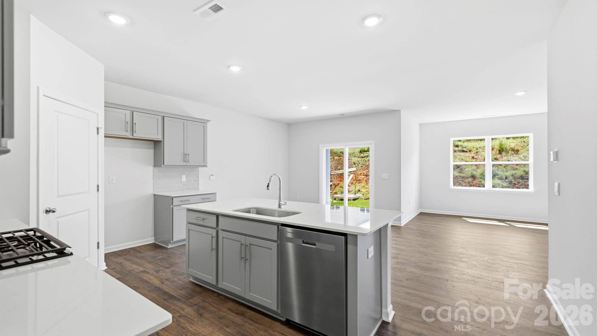 111 Ridgehaven DR, Waynesville, NC 28786