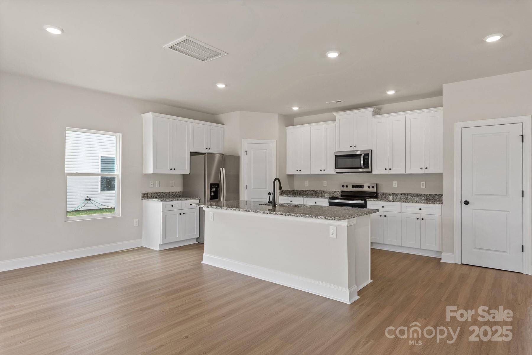3533 Saddlebred DR, Gastonia, NC 28052