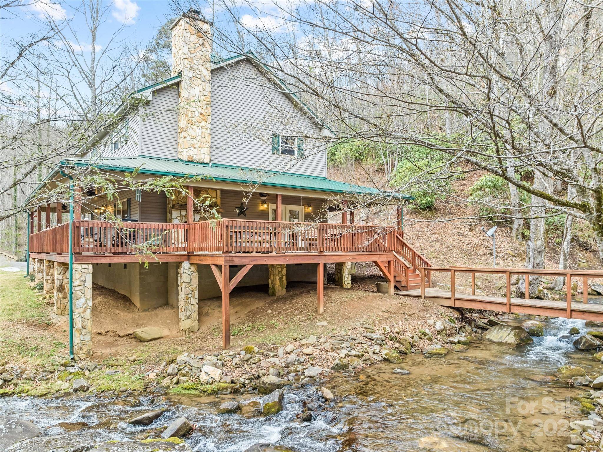 3975 Mountain Creek RD, Robbinsville, NC 28771