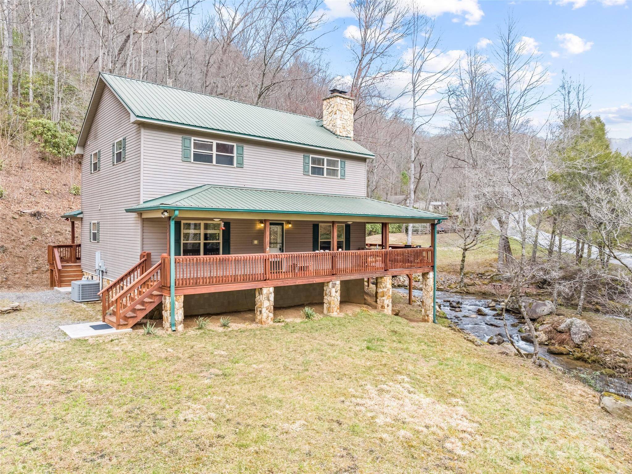 3975 Mountain Creek RD, Robbinsville, NC 28771