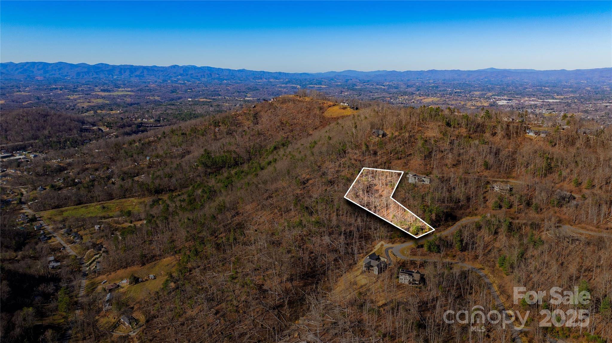 56 Finch DR, Asheville, NC 28804