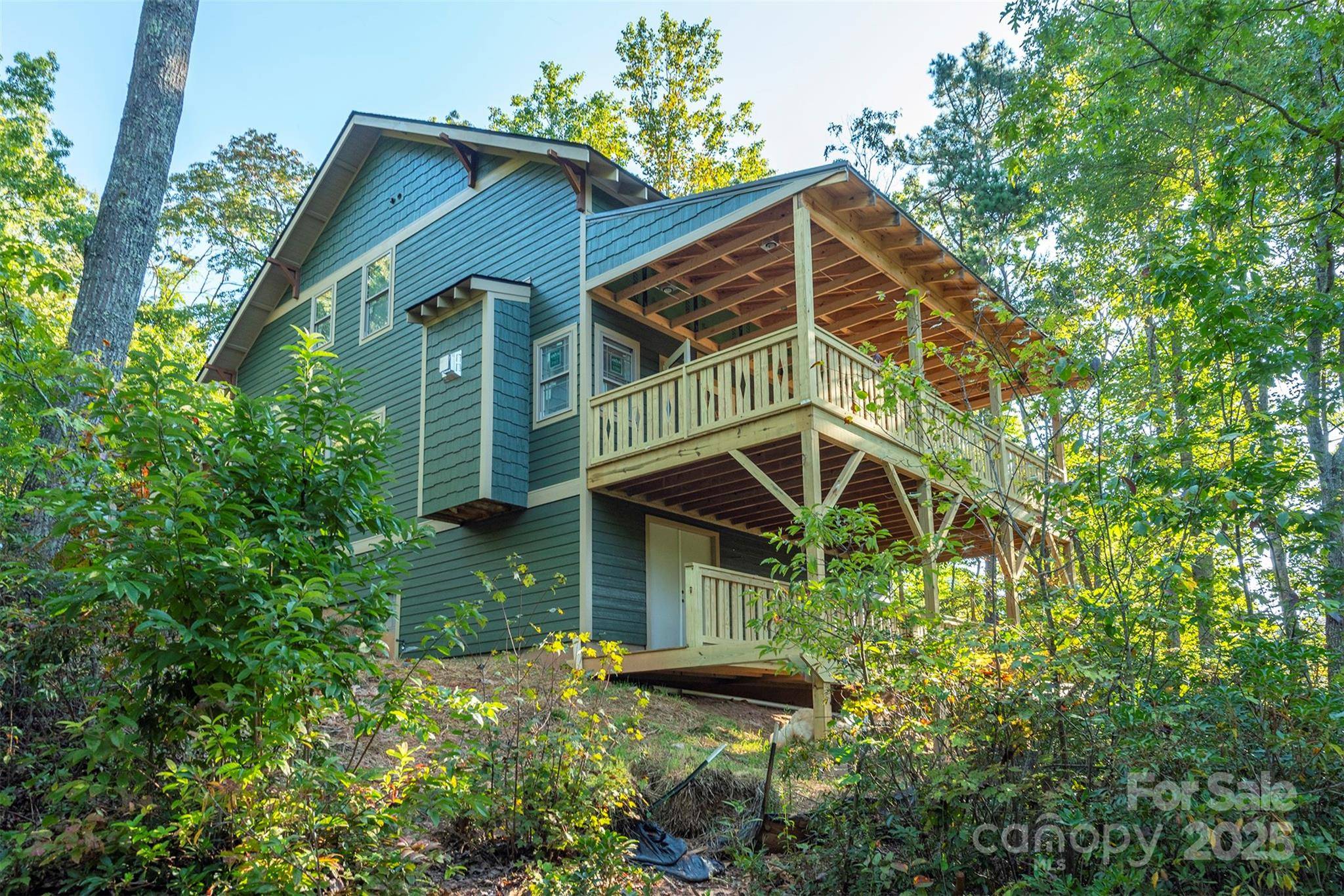 105 Bartram WAY, Black Mountain, NC 28711