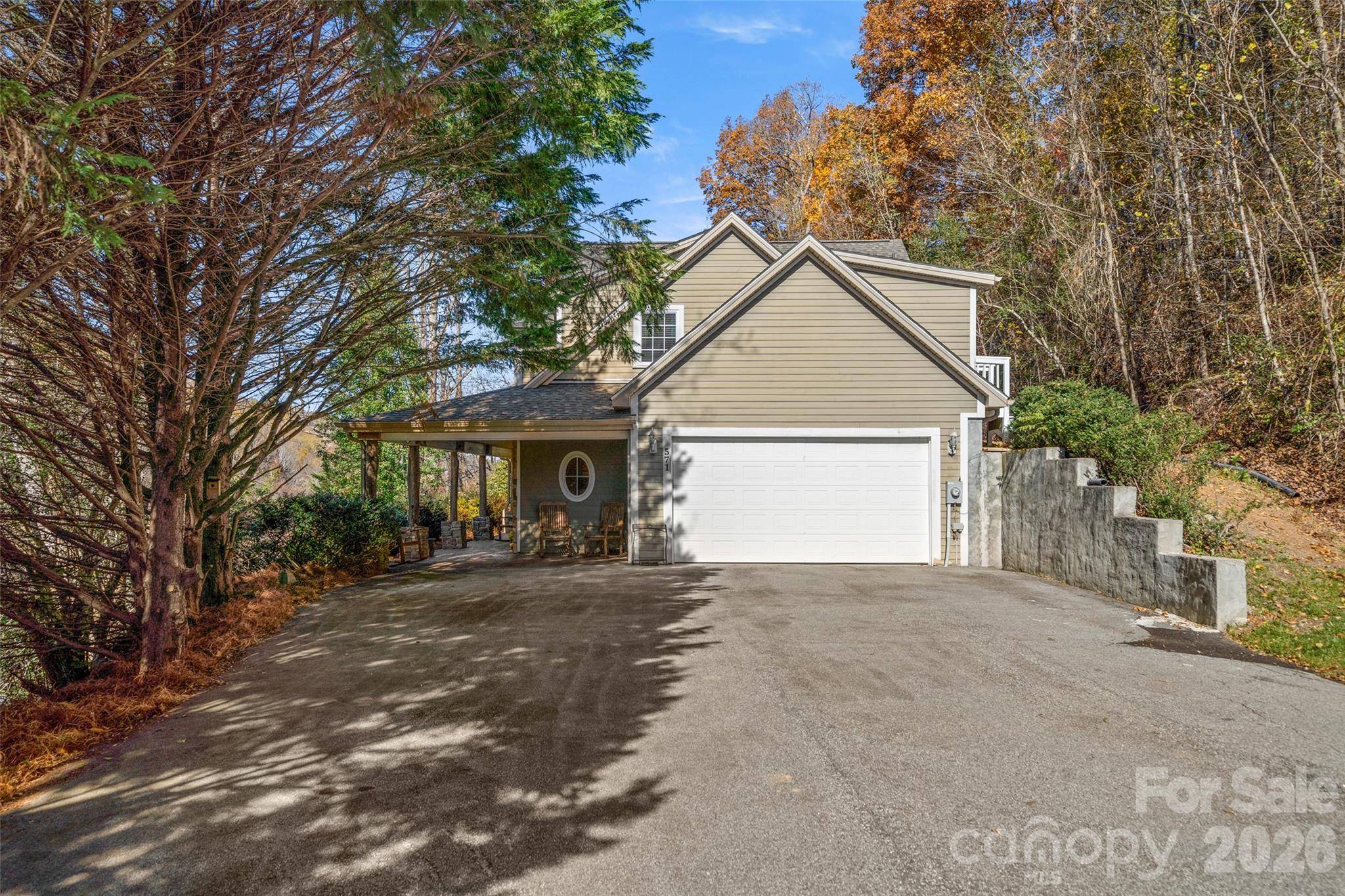 571 Terrys Gap RD, Fletcher, NC 28732