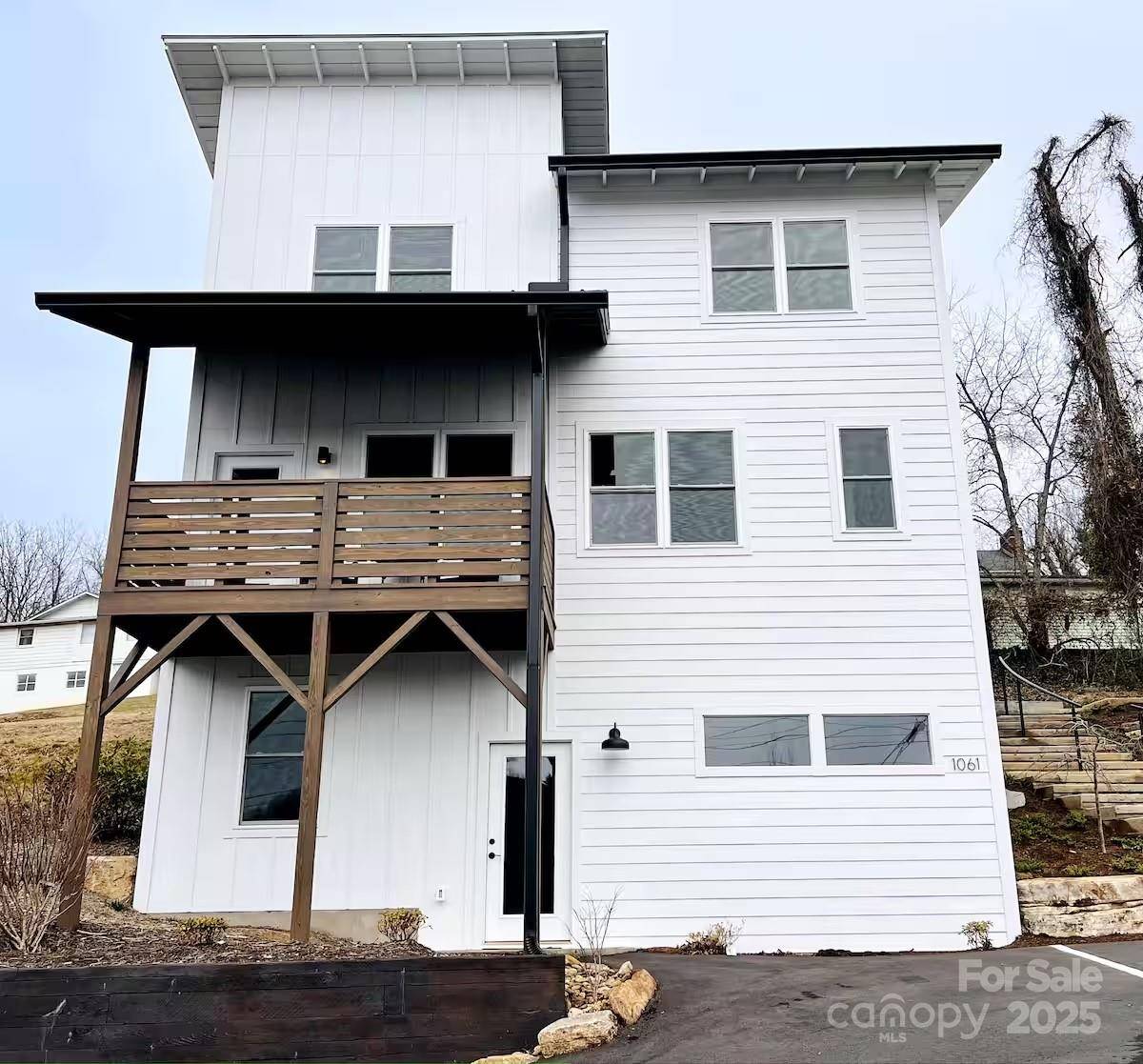 1061 Riverside DR, Asheville, NC 28804