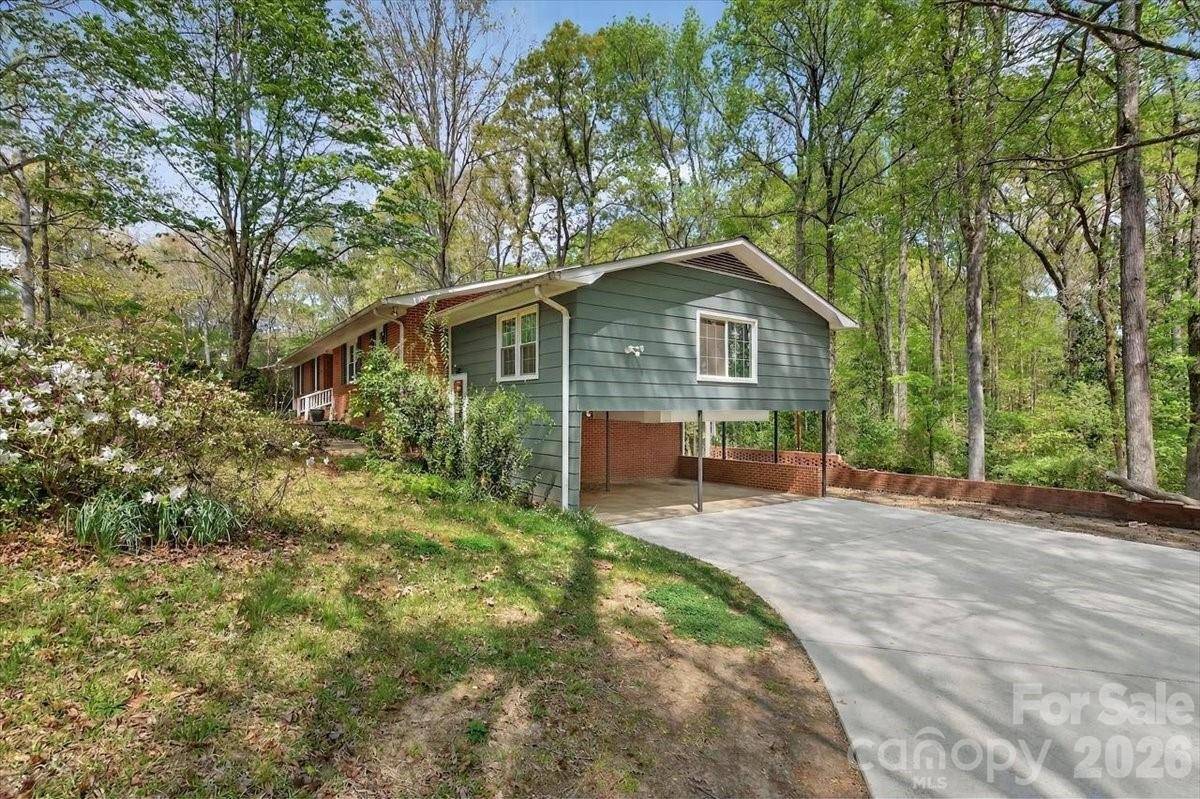 962 Sherwood CIR, Lancaster, SC 29720
