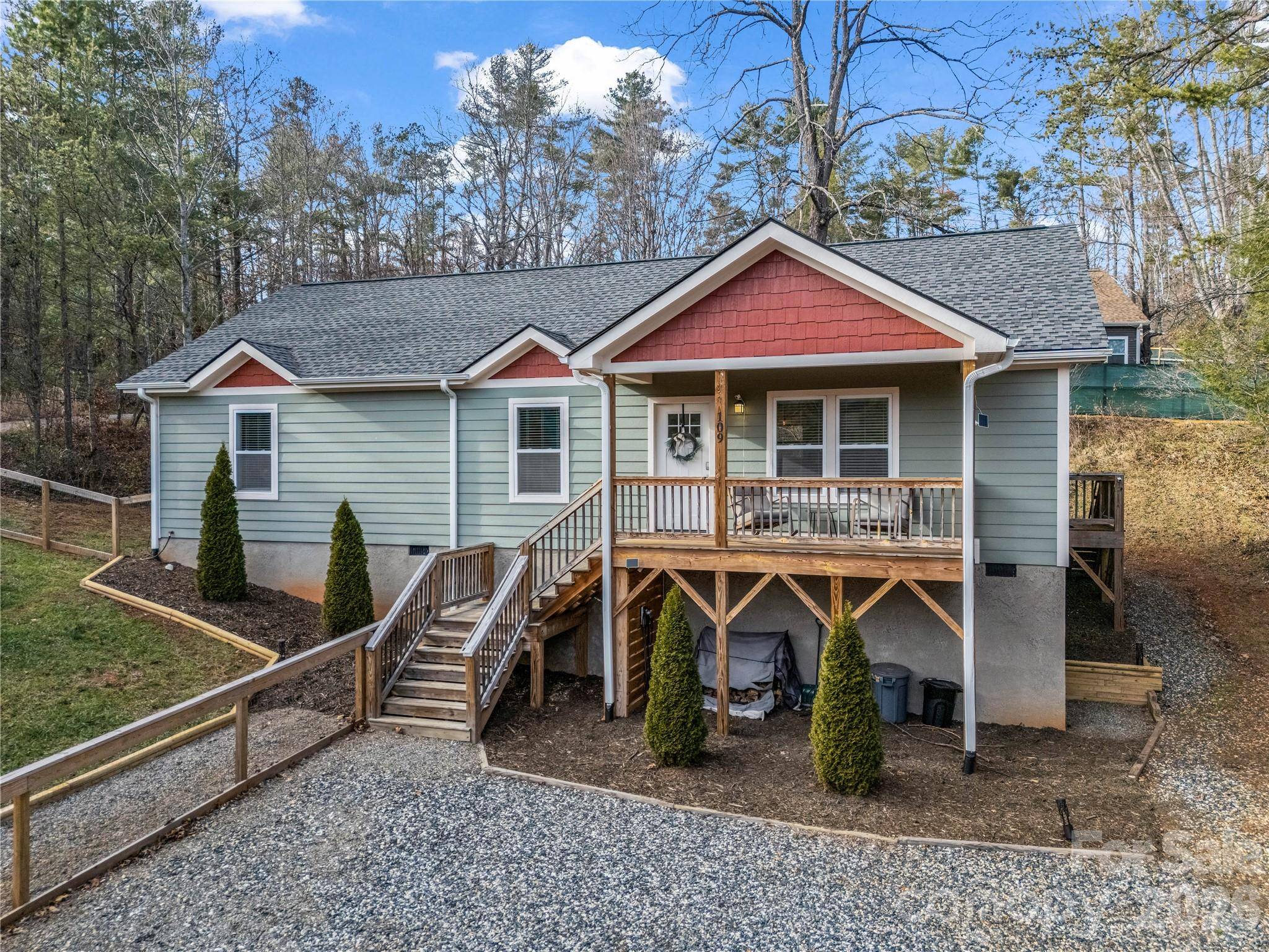 109 Elf Haven LN, Weaverville, NC 28787
