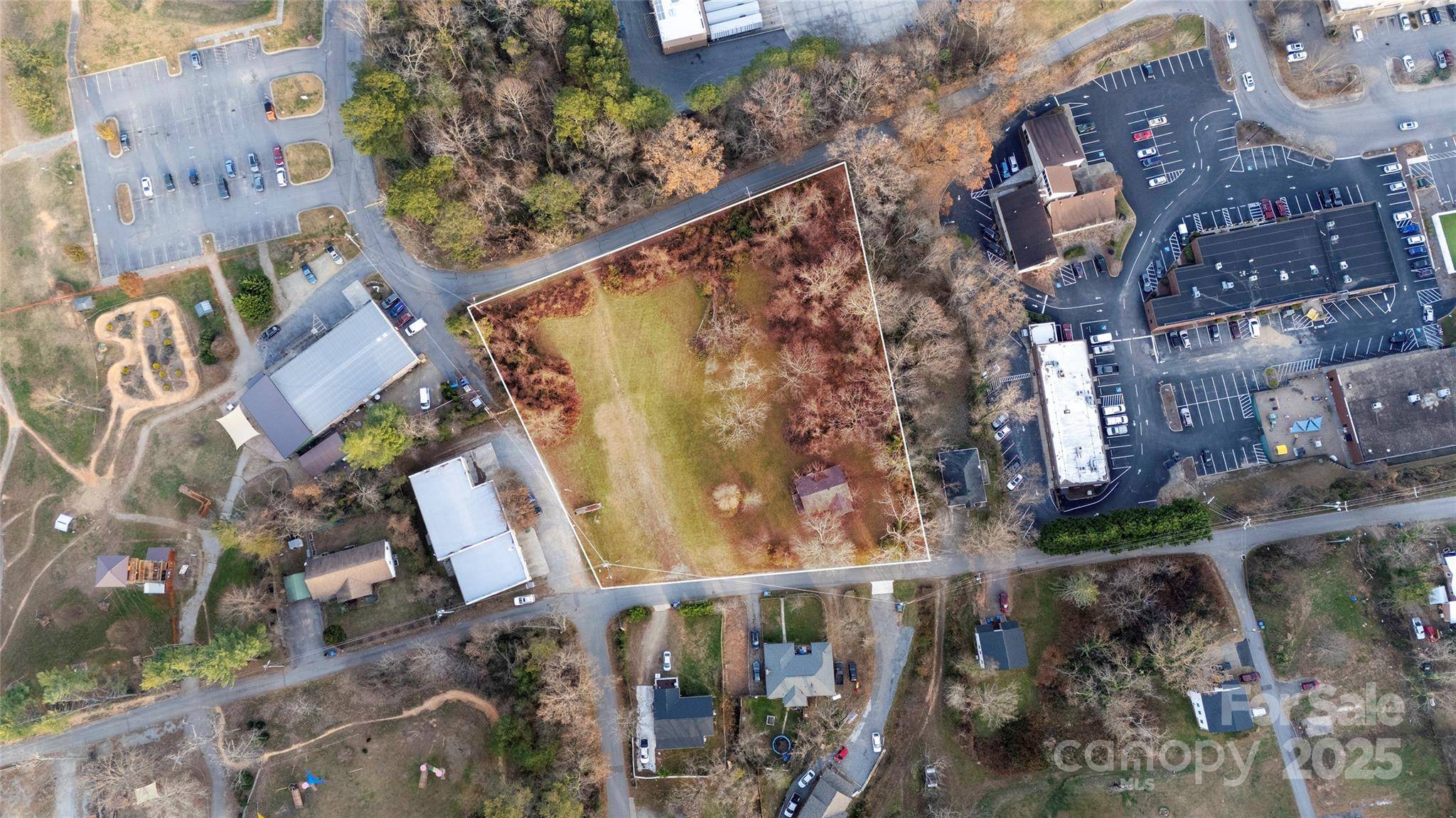 1 Scrambler CIR, Asheville, NC 28806