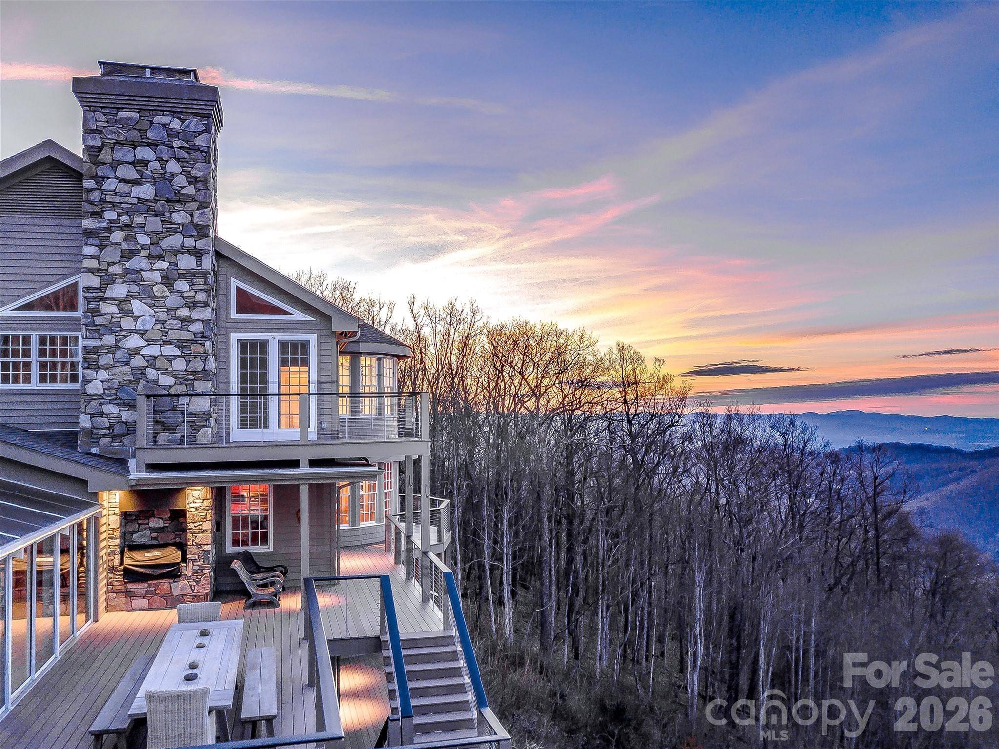 35 Peach Knob DR, Asheville, NC 28804