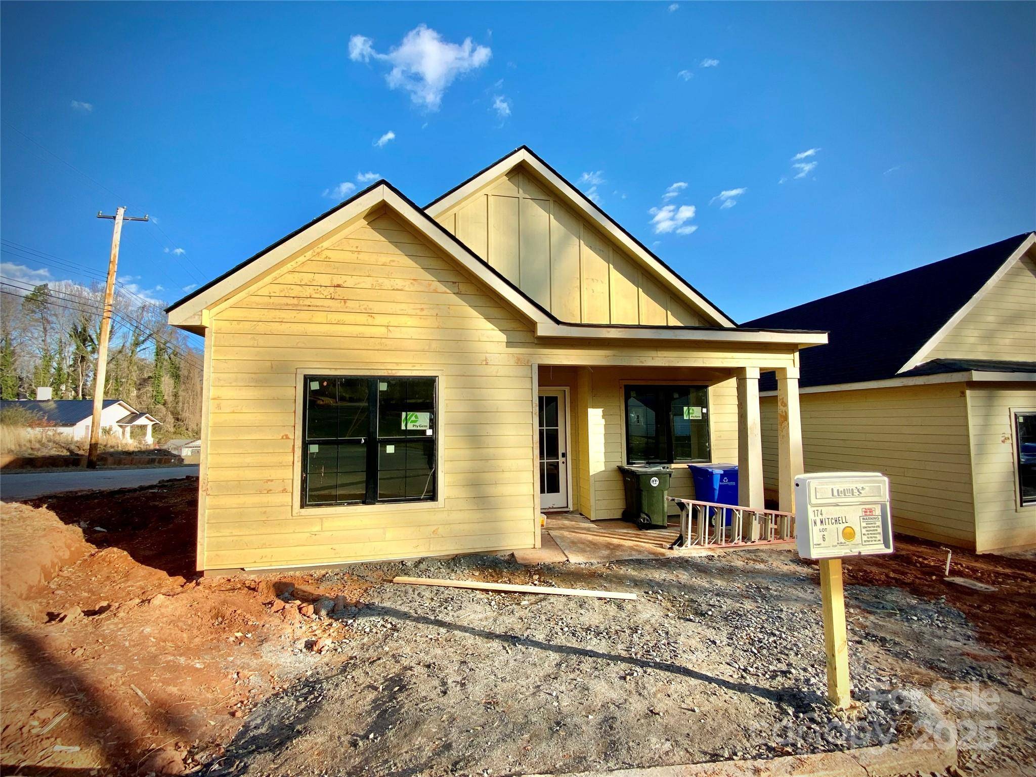 174 N Mitchell ST, Rutherfordton, NC 28139