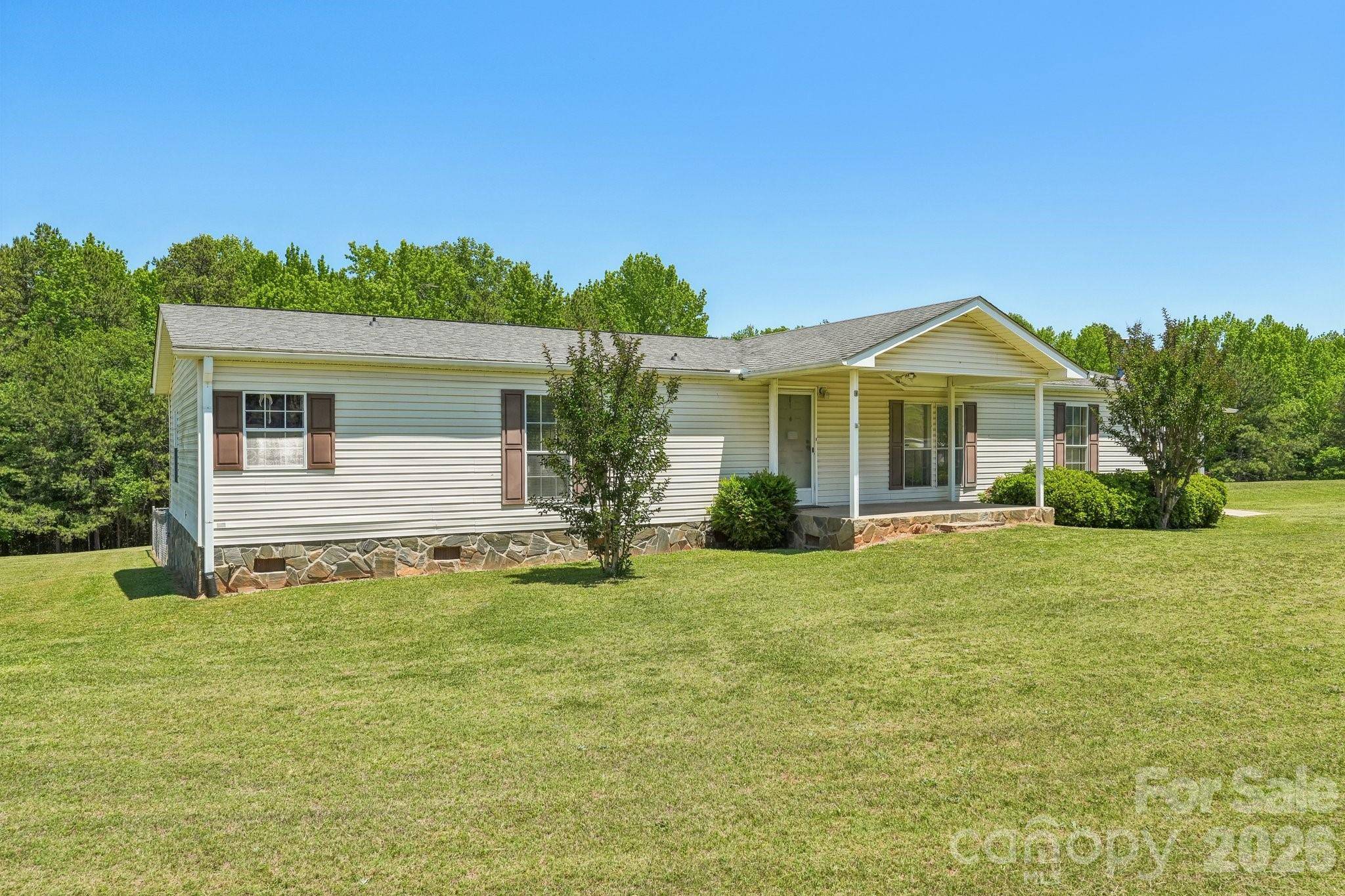 160 Allison RD, Cowpens, SC 29330