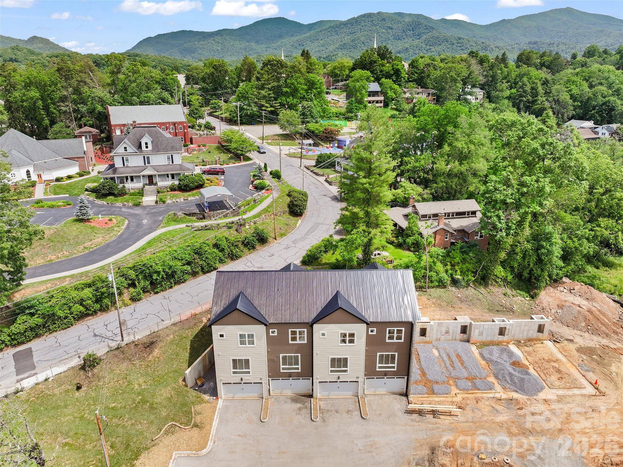 45 Richland ST, Waynesville, NC 28786