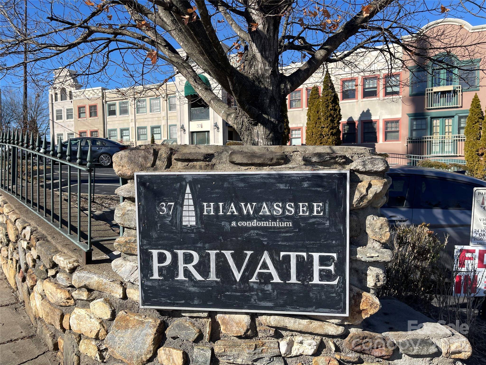 37 Hiawassee ST #W106, Asheville, NC 28801
