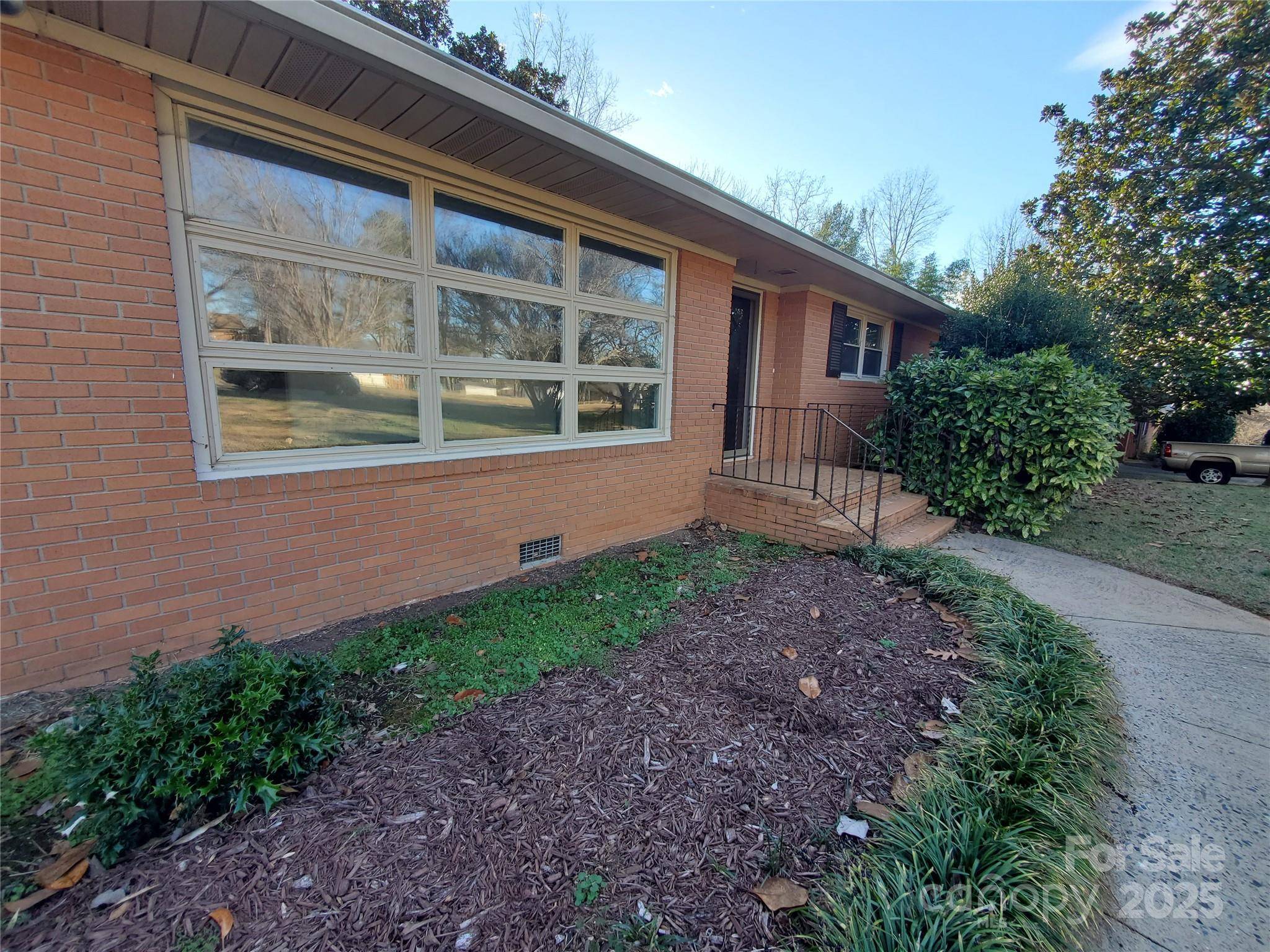 1303 Hunt ST, Shelby, NC 28152