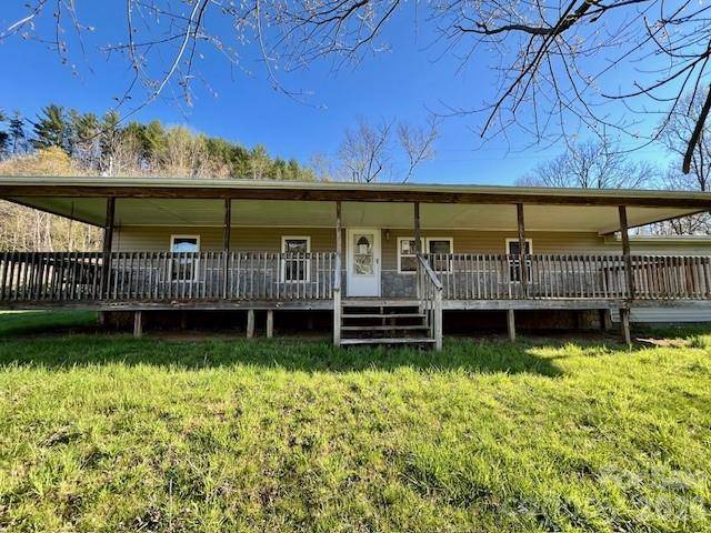 97 Oakland DR, Burnsville, NC 28714