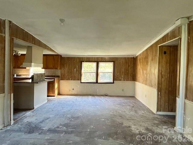97 Oakland DR, Burnsville, NC 28714
