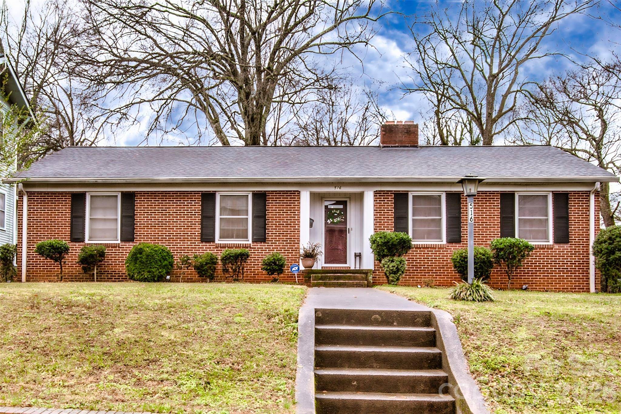 516 S Mulberry ST, Statesville, NC 28677