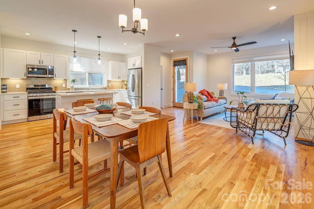 21 Orrinel WAY, Asheville, NC 28806