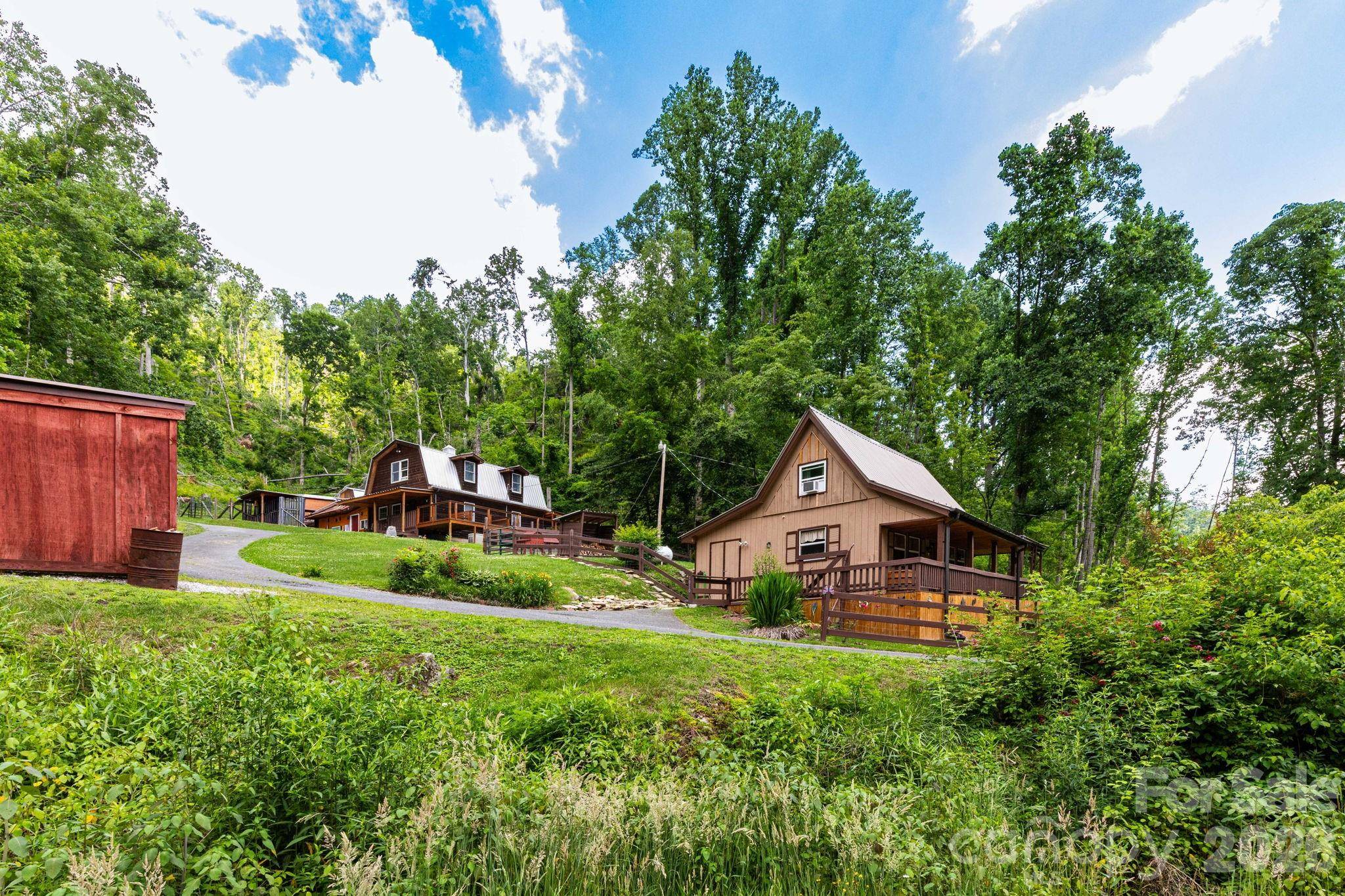 1010 and 1014 Melton Branch RD, Bakersville, NC 28705