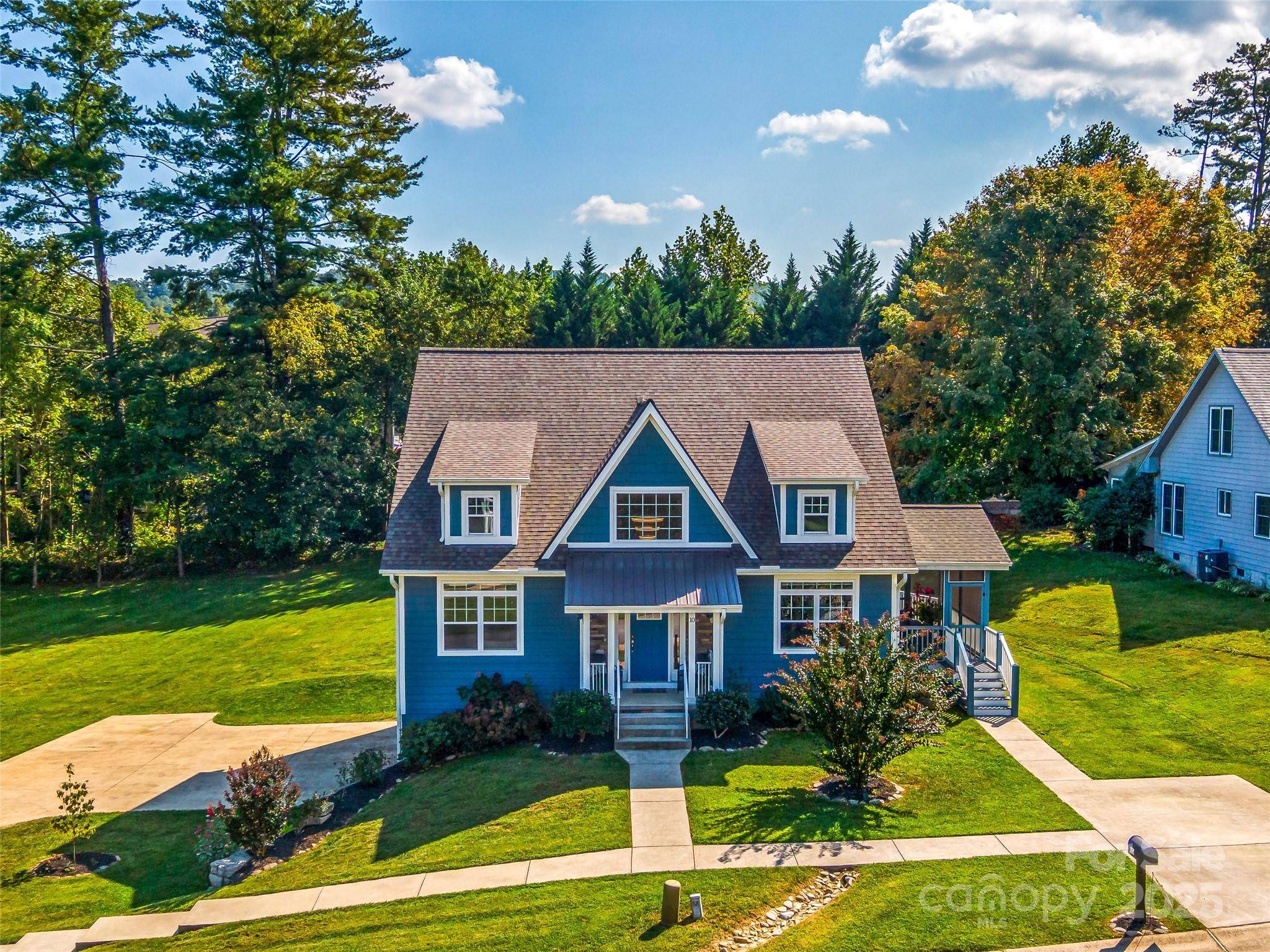 10 Warbler DR, Fletcher, NC 28732