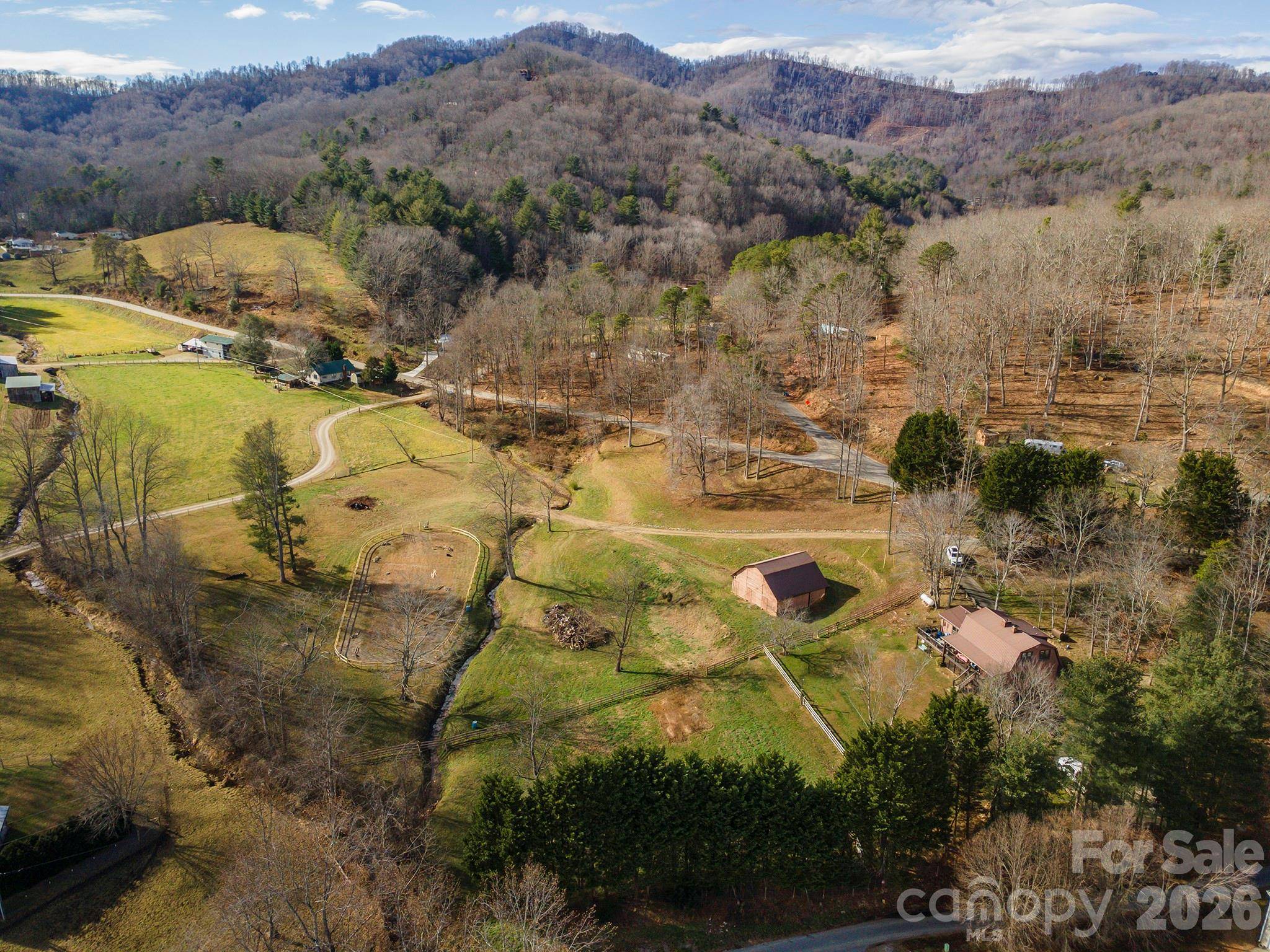 366 Dix Creek #2 RD, Leicester, NC 28748