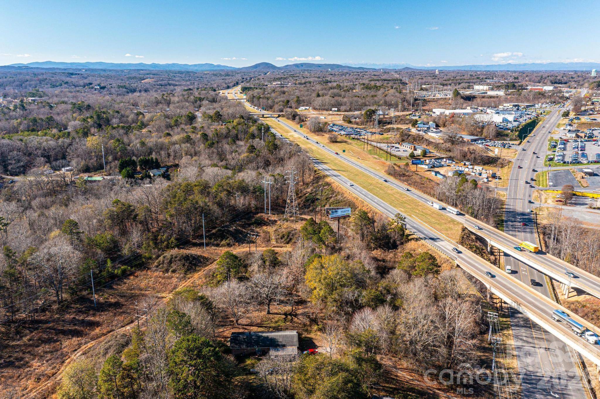 400 US 70 HWY SE, Hickory, NC 28602