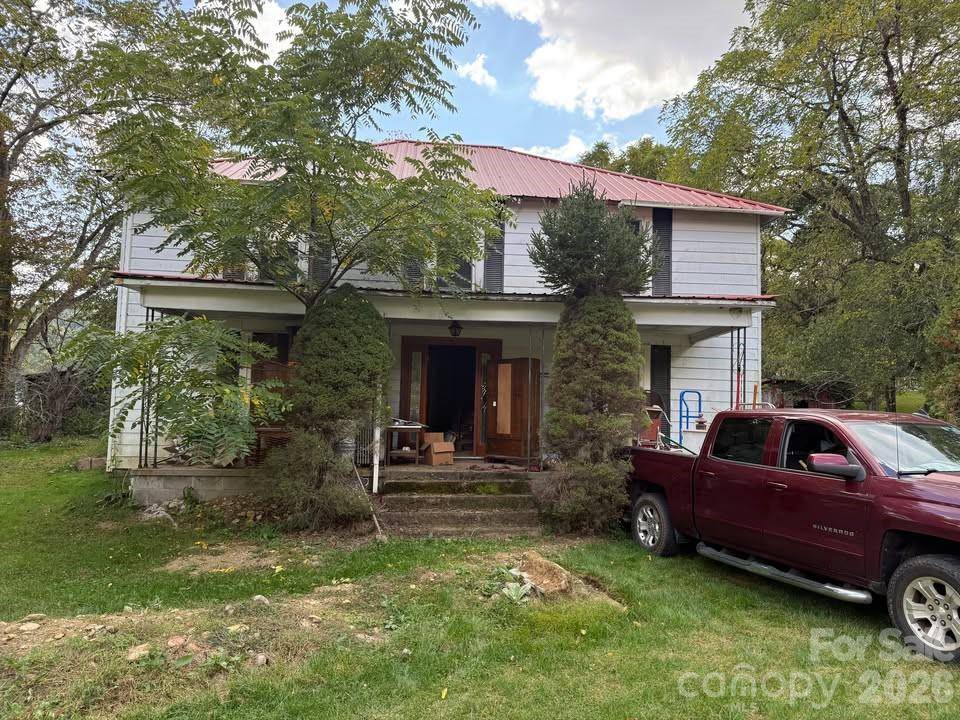 166 Old Helton School RD, Lansing, NC 28643