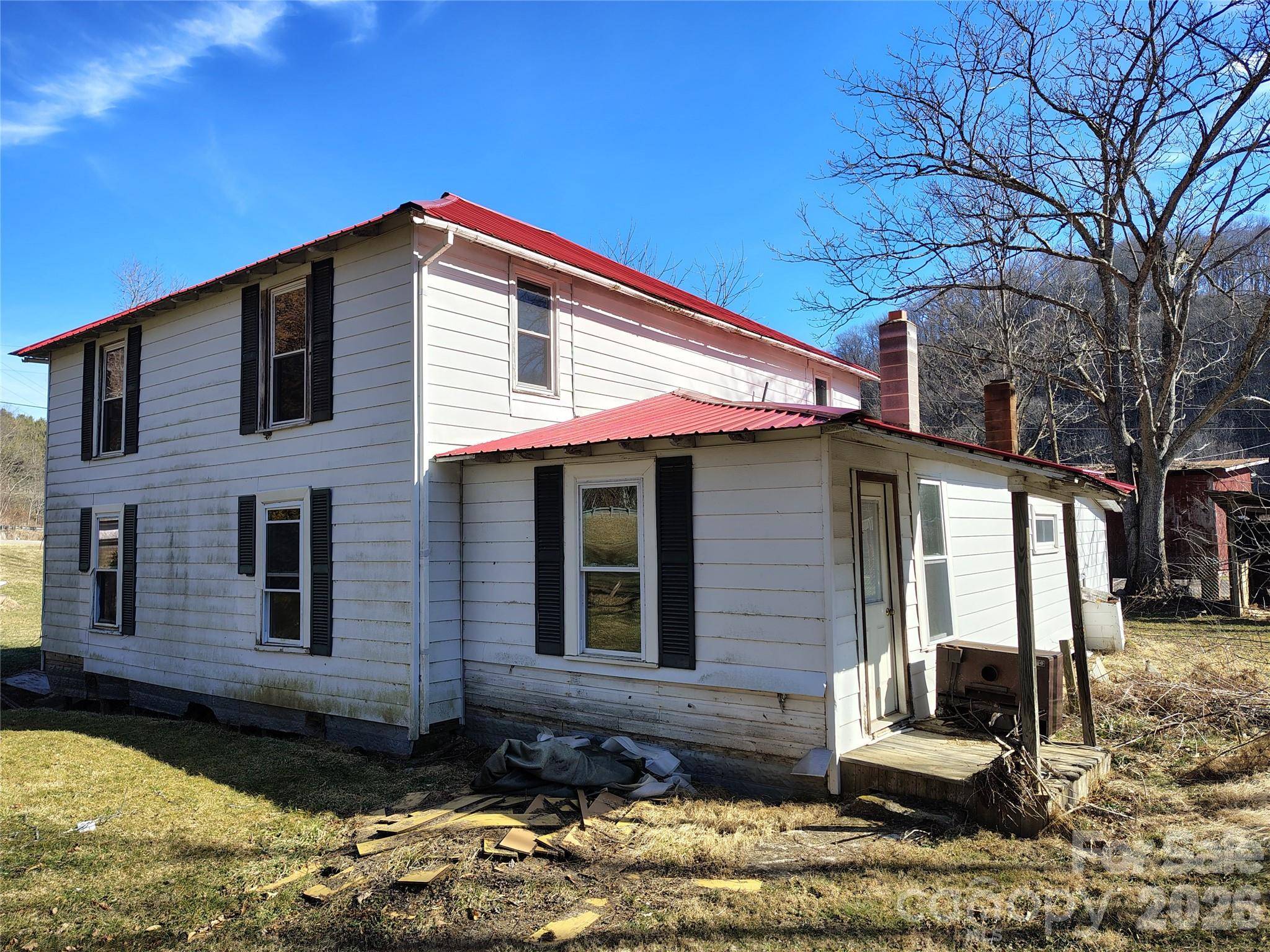 166 Old Helton School RD, Lansing, NC 28643