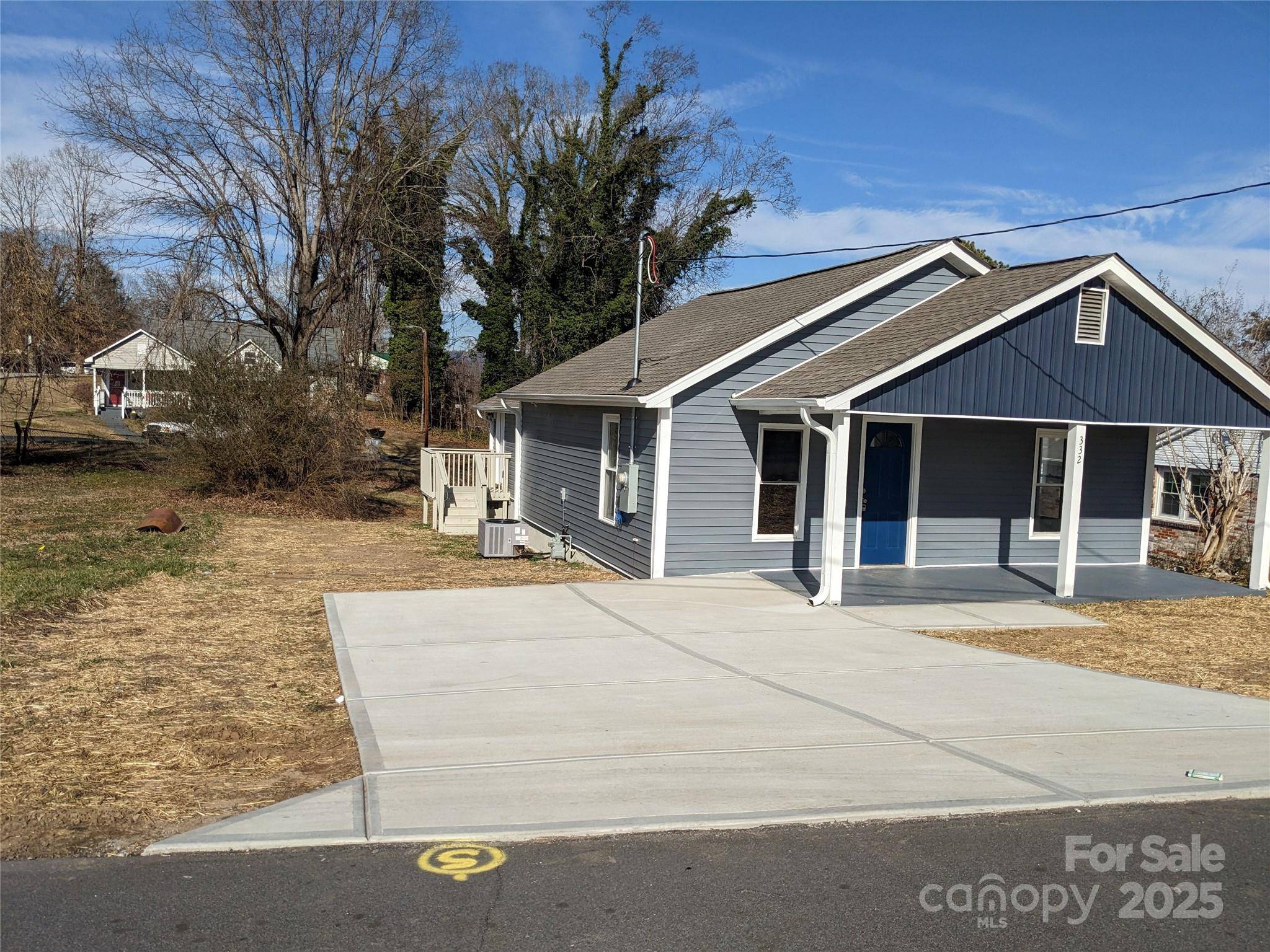 332 Arlington CIR NW, Lenoir, NC 28645