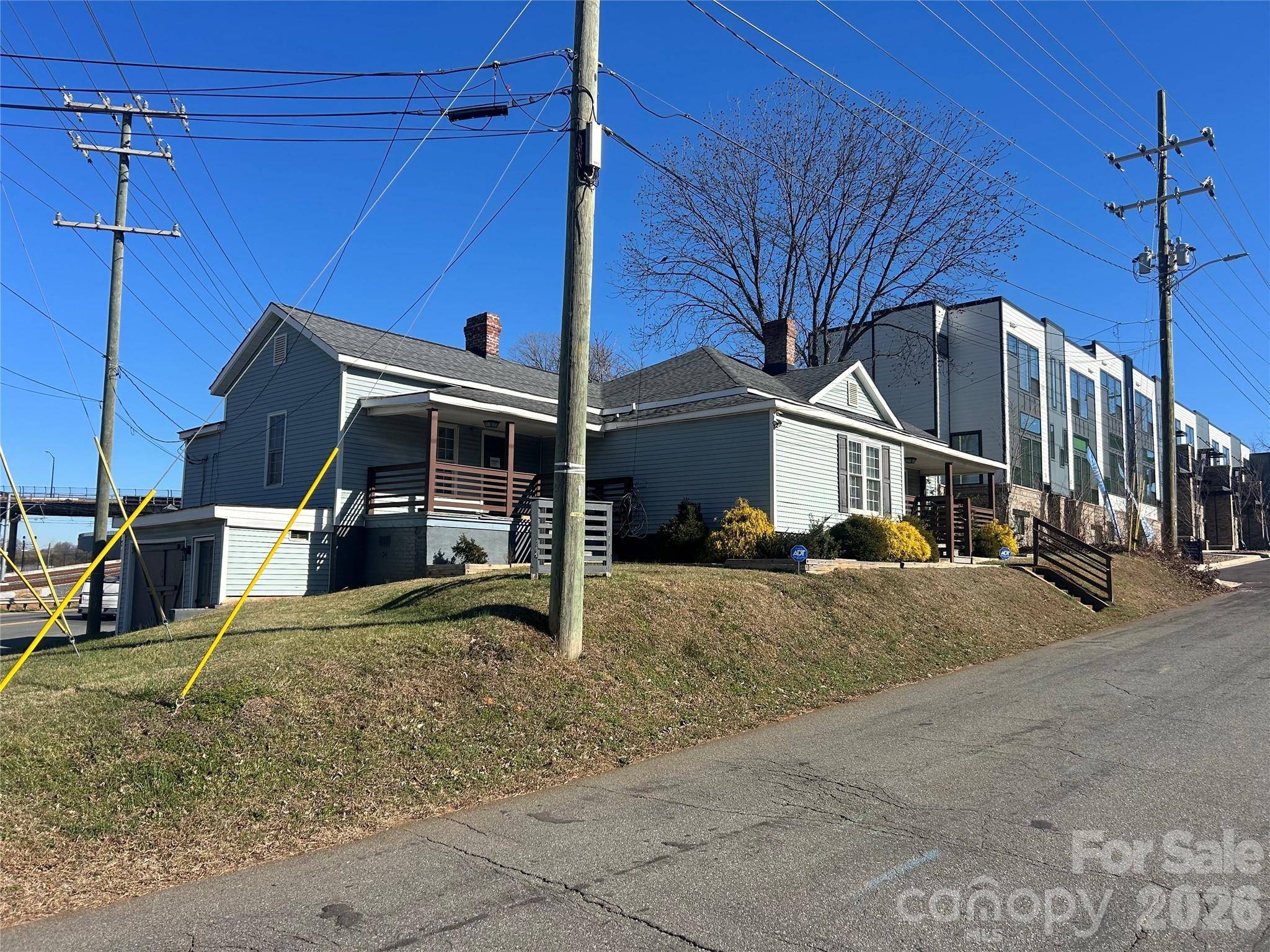 401 Charles AVE, Charlotte, NC 28205