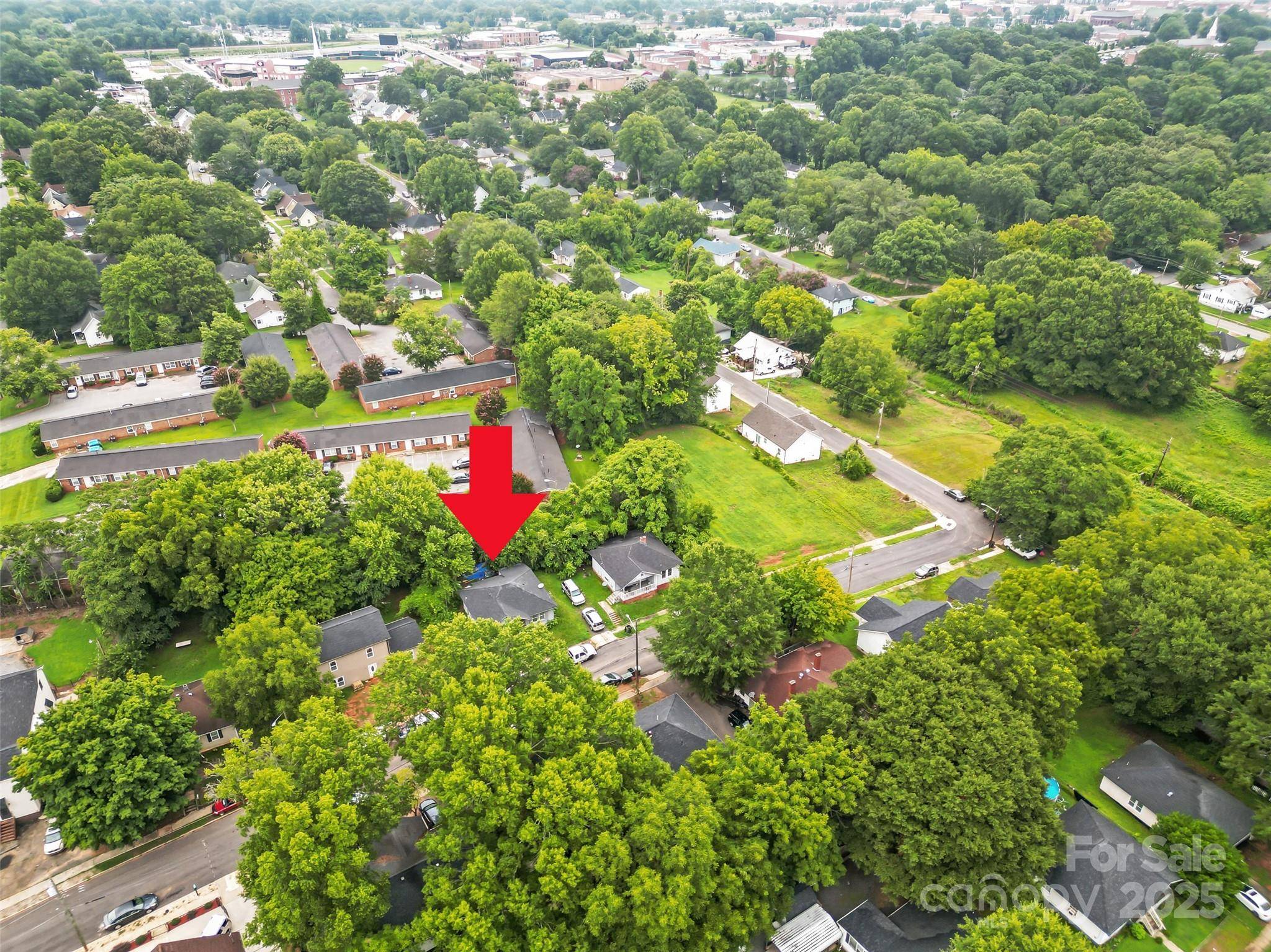 907 W 5th AVE, Gastonia, NC 28052