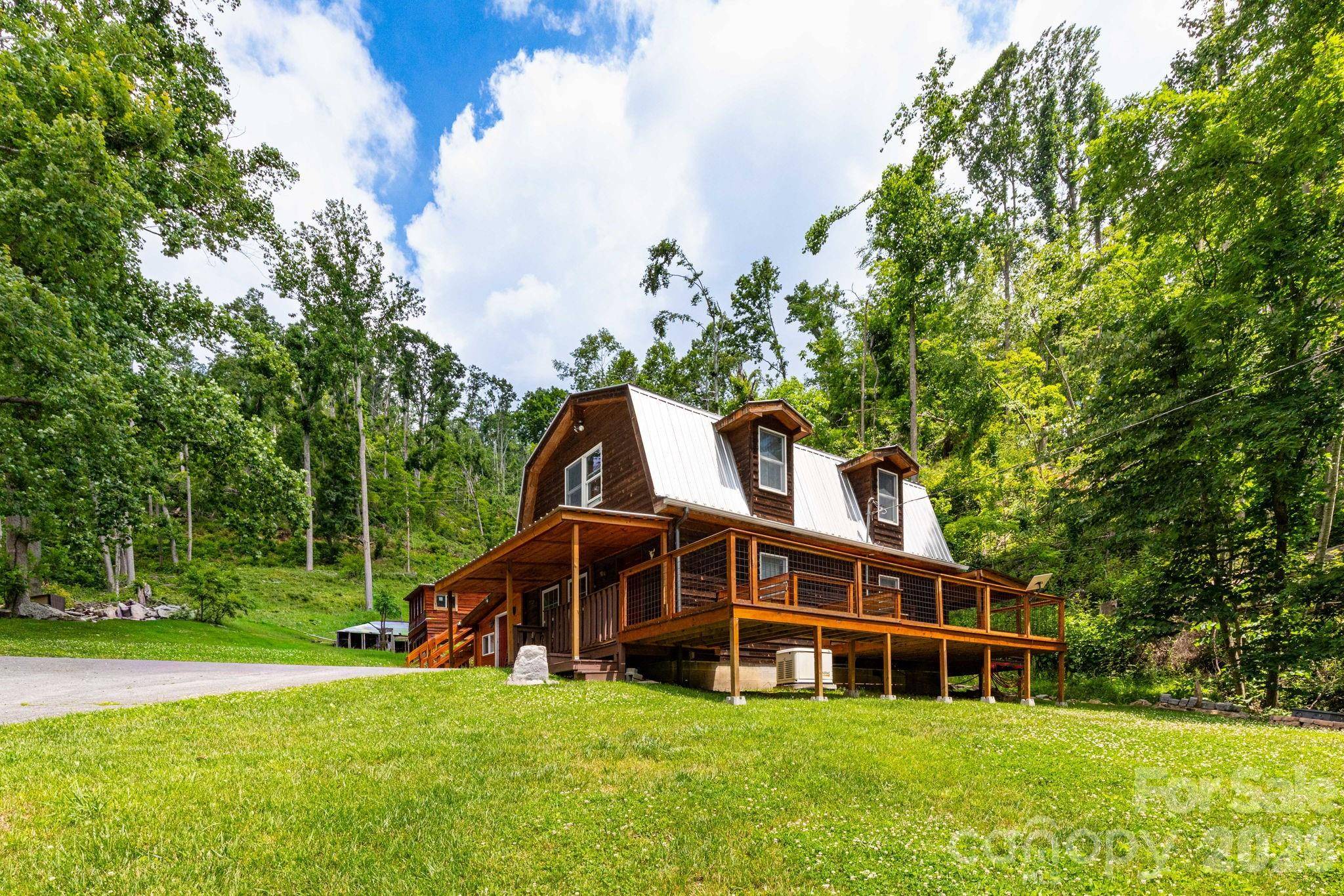 1010 and 1014 Melton Branch RD, Bakersville, NC 28705