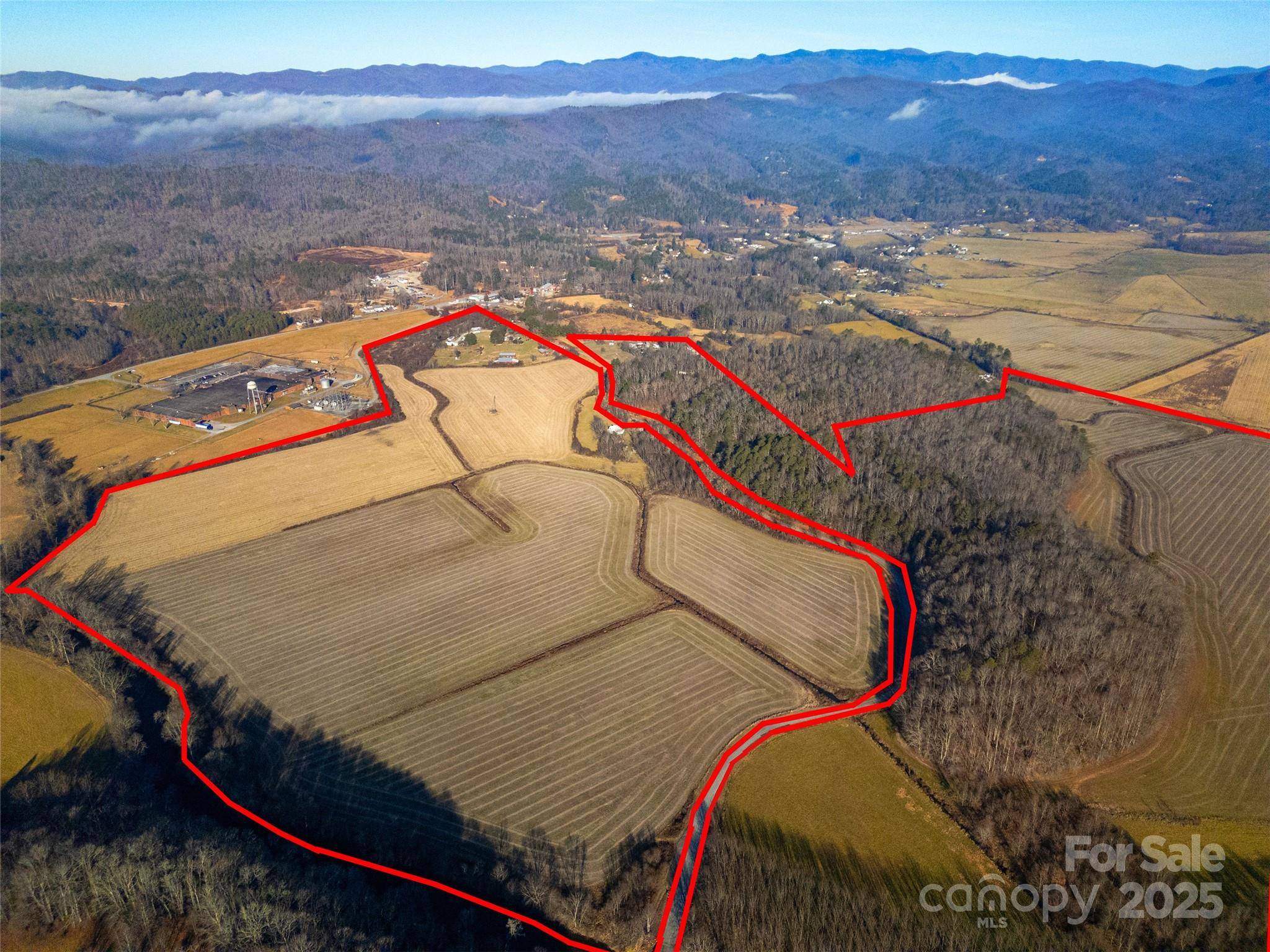000 Lyons Mountain RD, Brevard, NC 28712