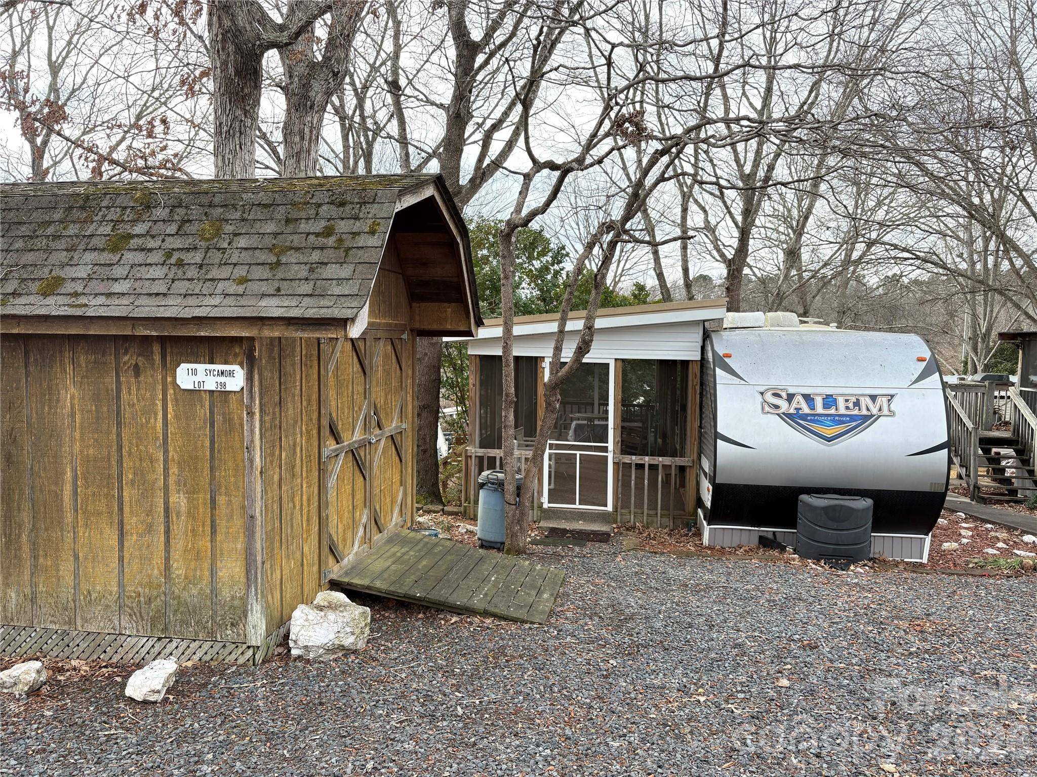 110 Sycamore ST, New London, NC 28127