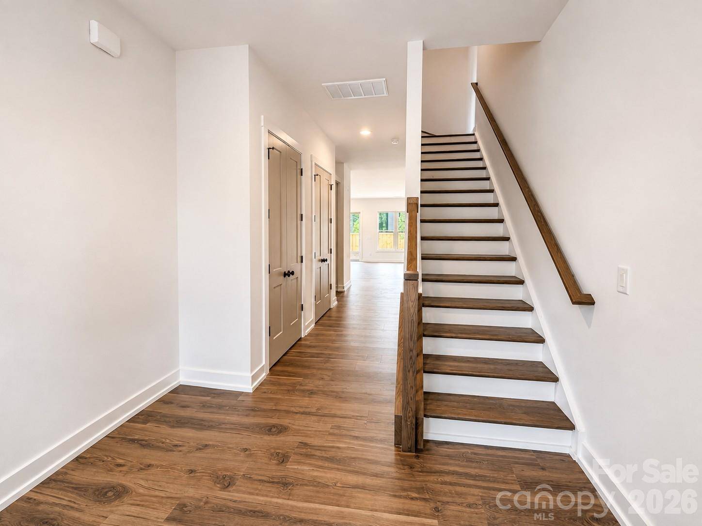 3926 Sarah DR, Charlotte, NC 28217
