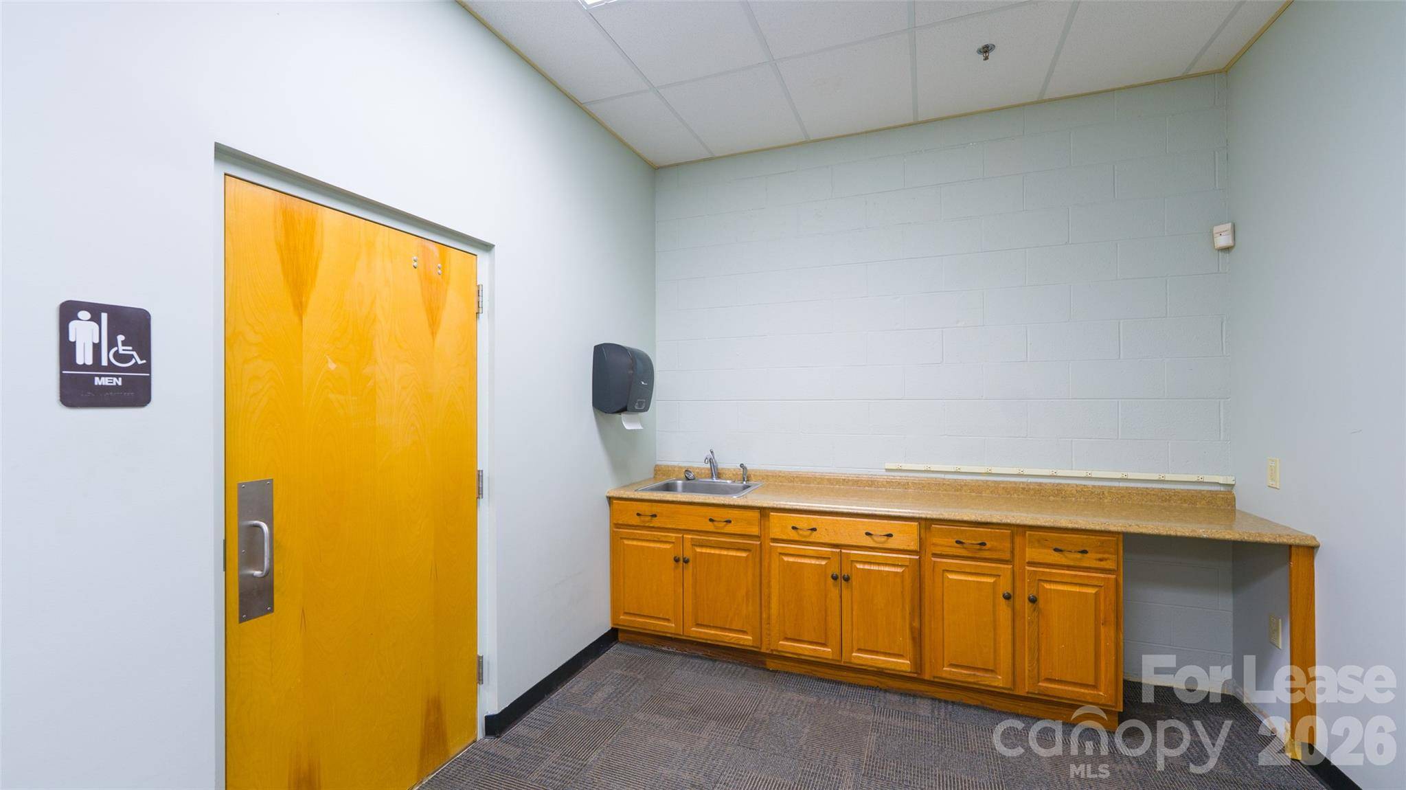 128 Bingham RD #Suite 600, Asheville, NC 28806