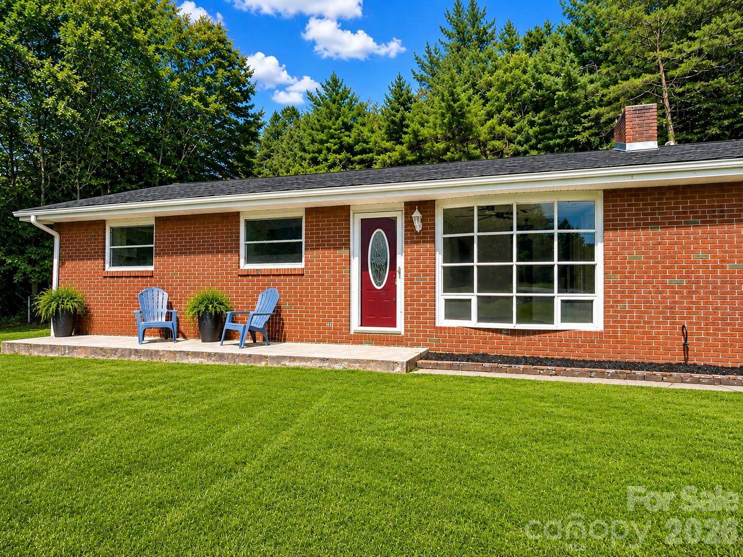 651 Case Cove RD, Candler, NC 28715