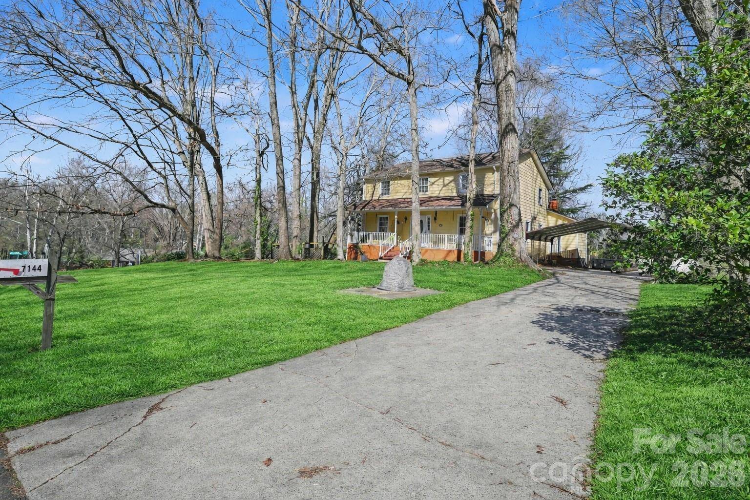 7144 CHAPPARALL LN, Charlotte, NC 28215