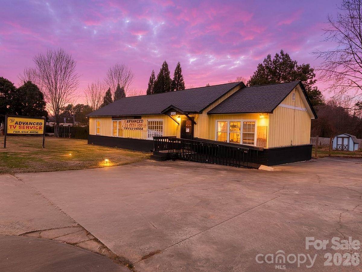 2818 & 2828 S New Hope RD, Gastonia, NC 28056