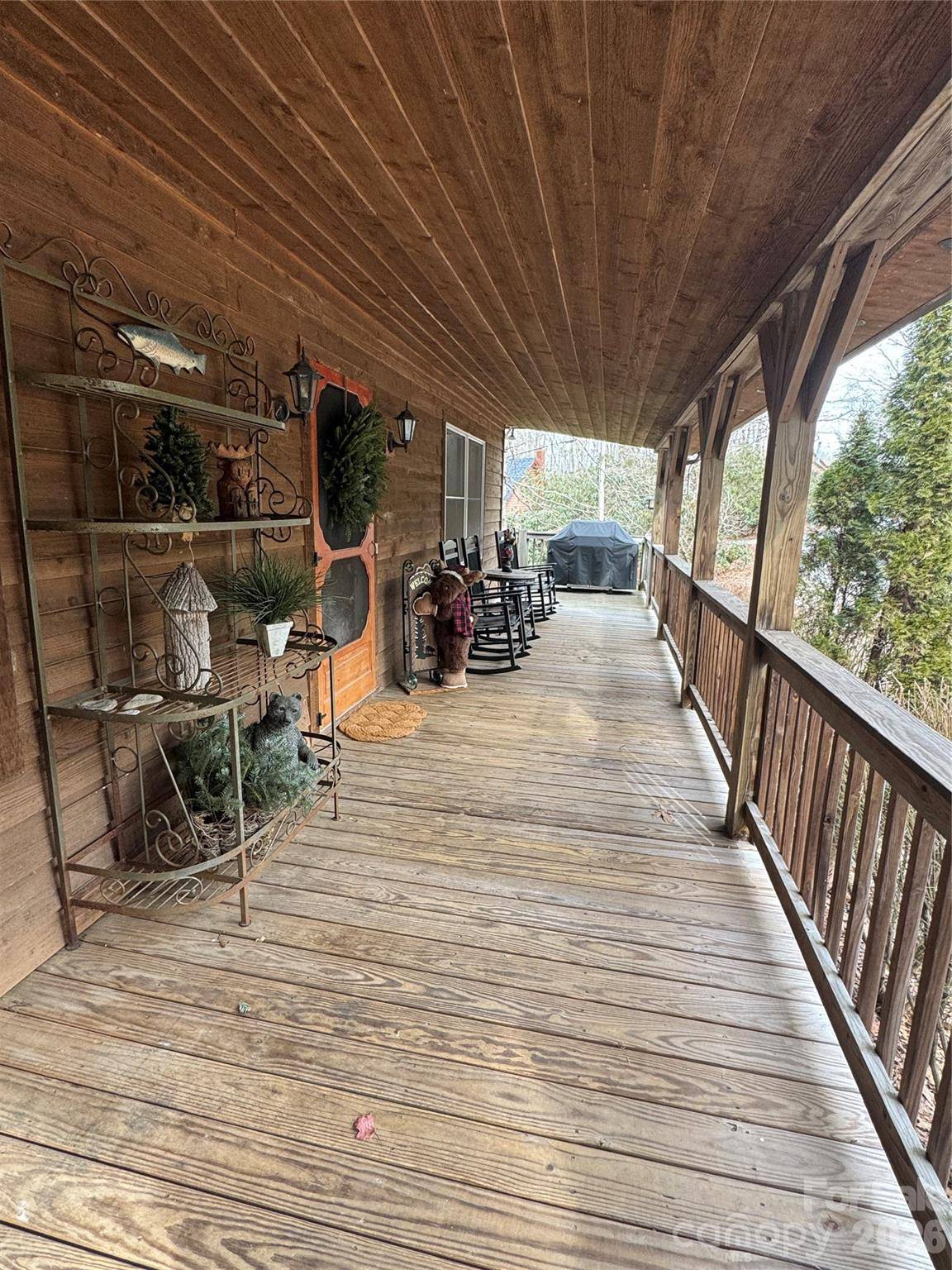 128 Hillcrest RD, Newland, NC 28657