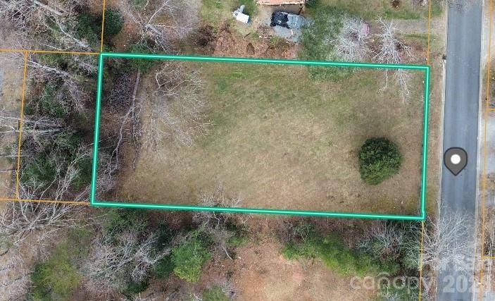 109 W College ST, Black Mountain, NC 28711
