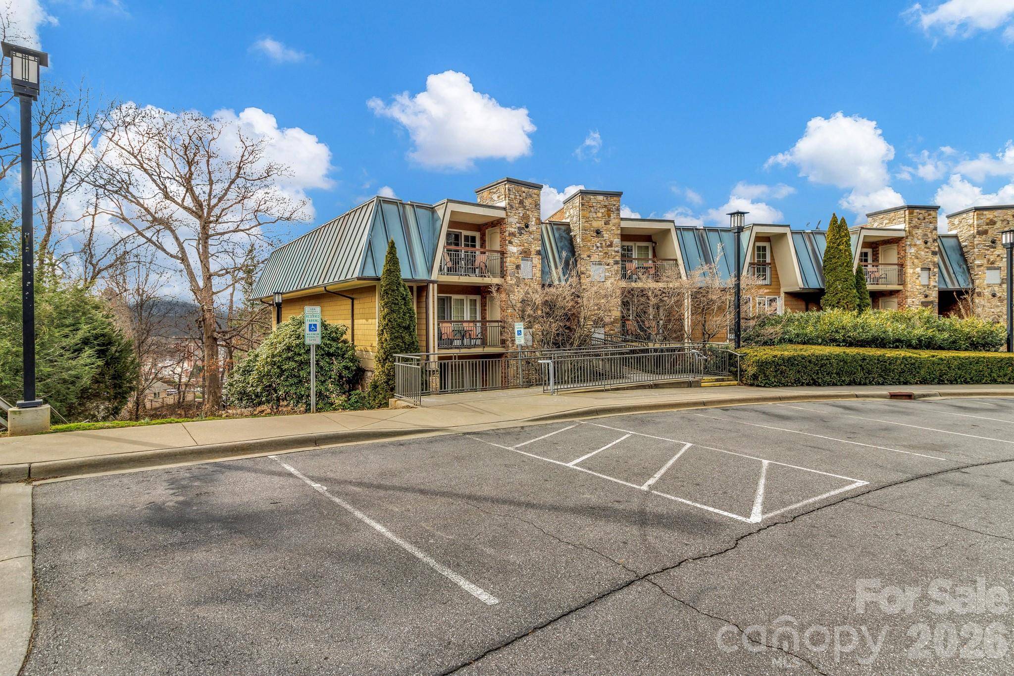 119 Bowling Park RD, Asheville, NC 28803