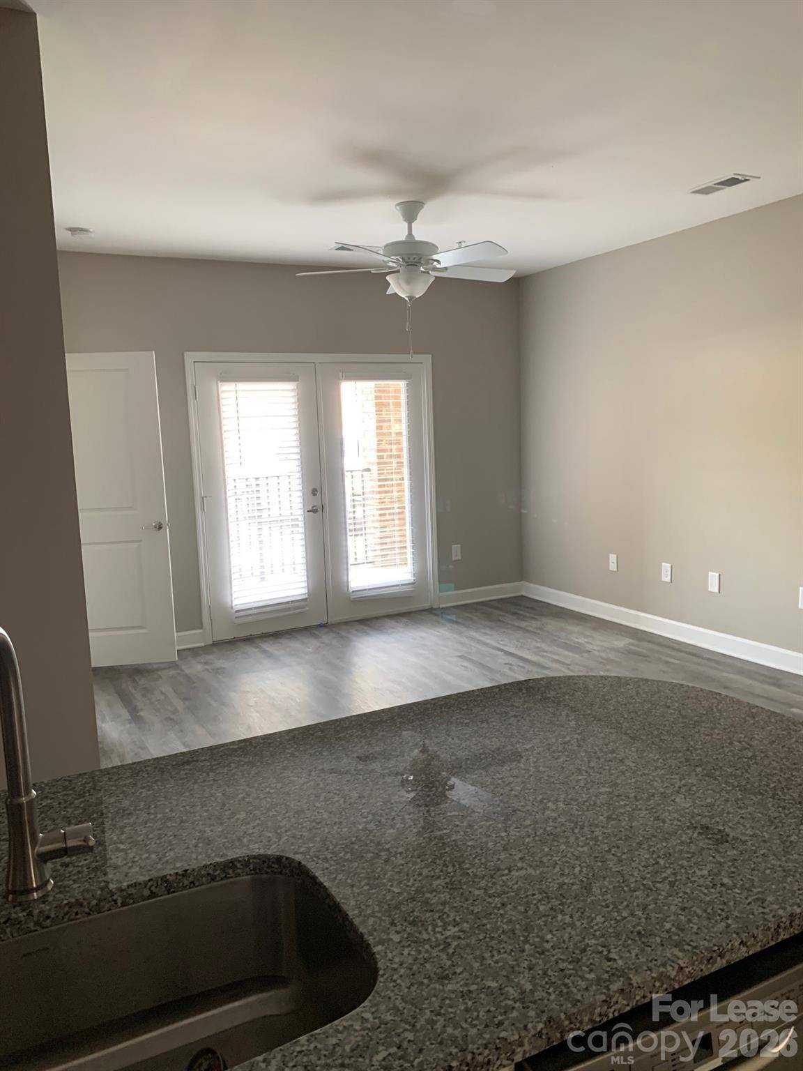 50 Riverside DR, Hickory, NC 28601