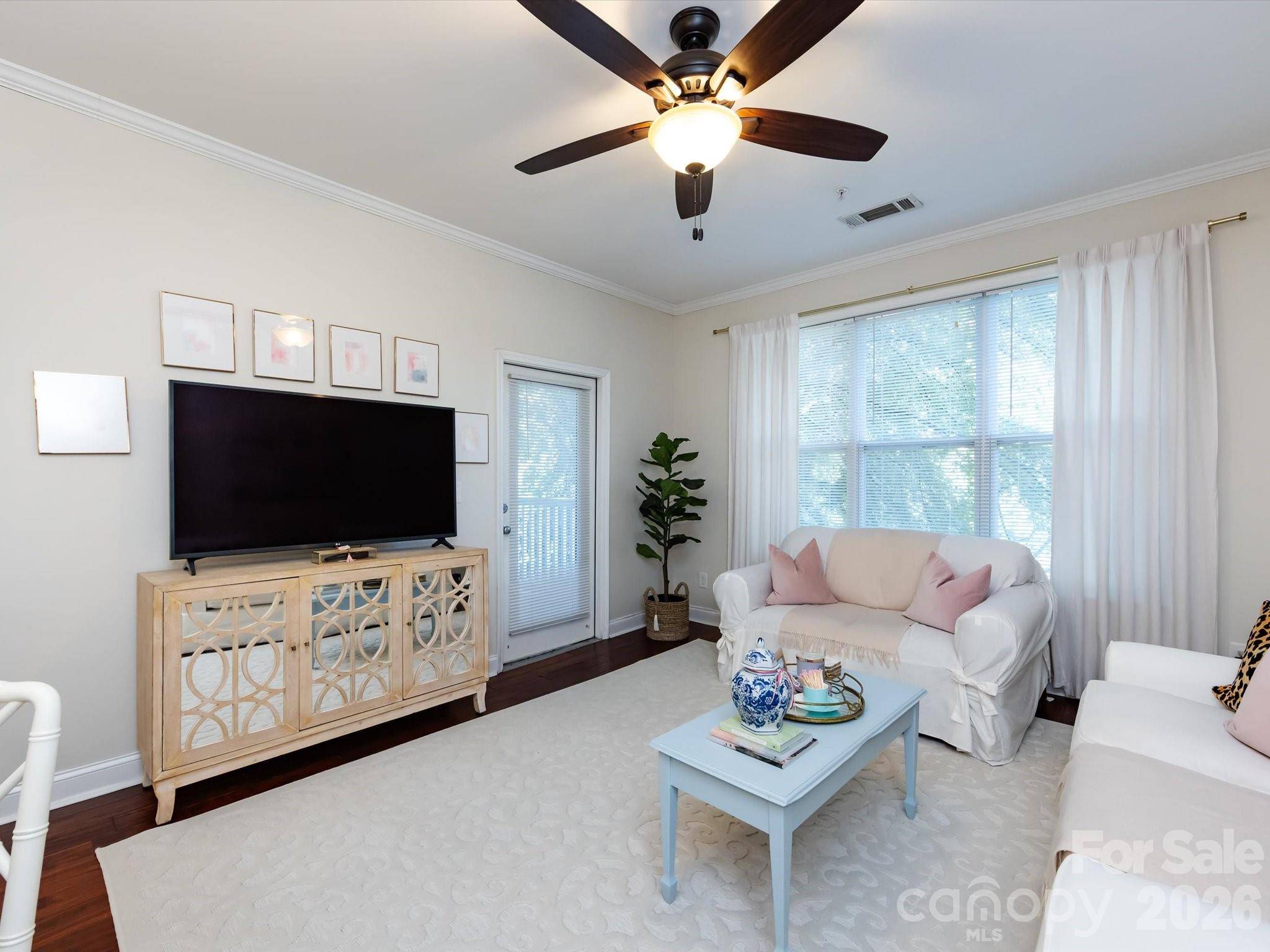 1000 E Woodlawn RD #113, Charlotte, NC 28209