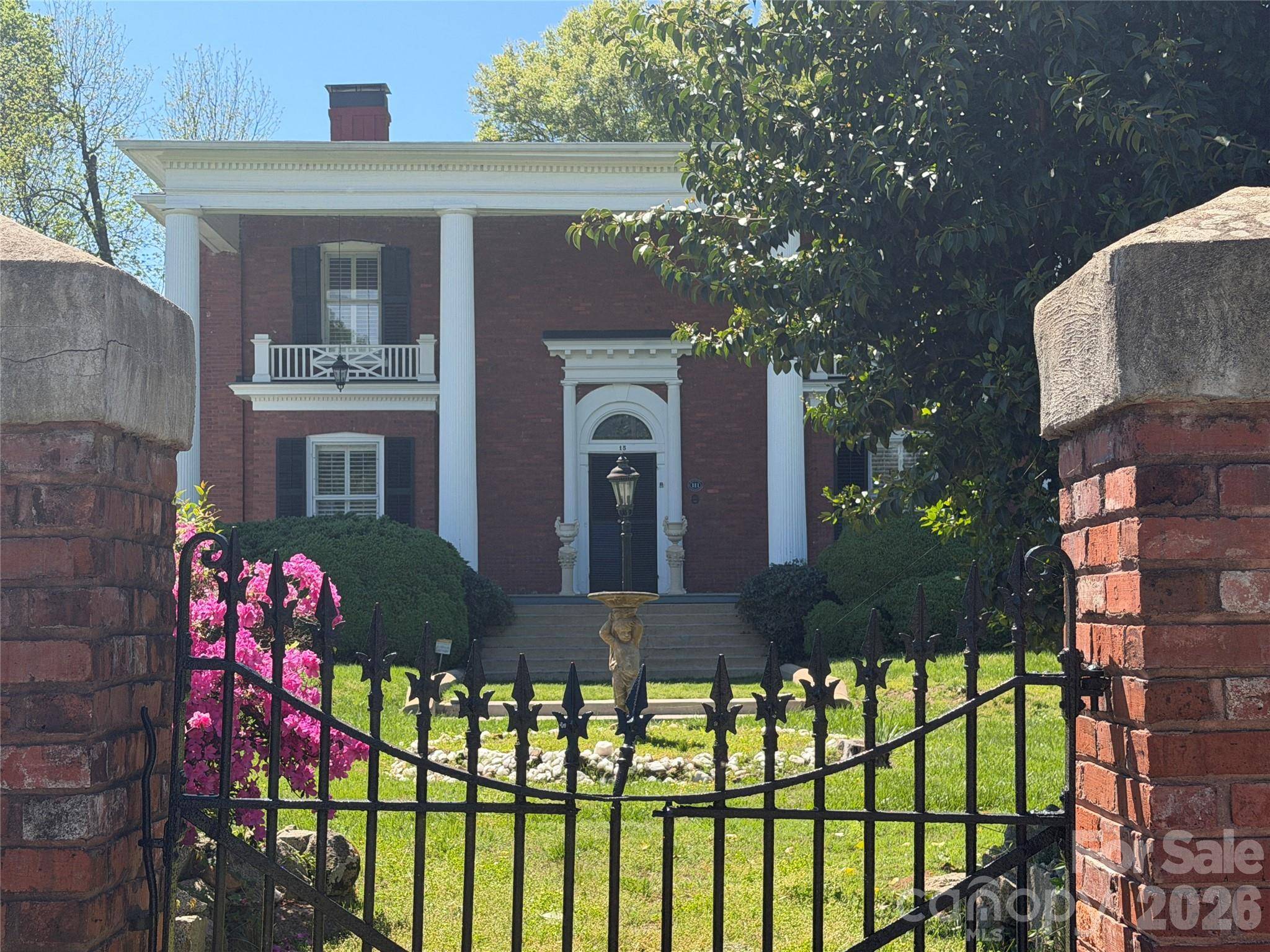 15 Kings Mountain ST, York, SC 29745