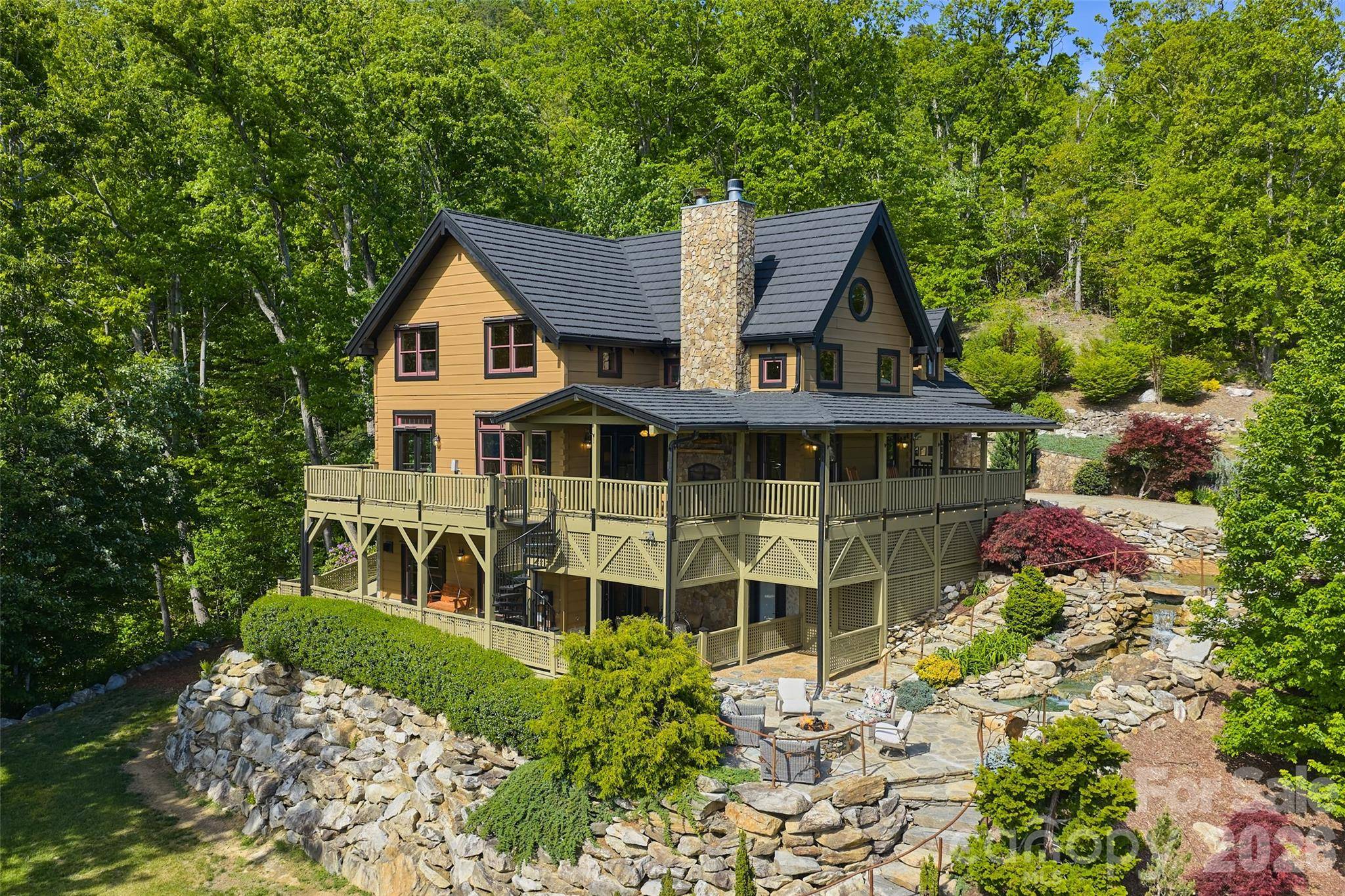 112 Hamburg Mountain RD, Weaverville, NC 28787