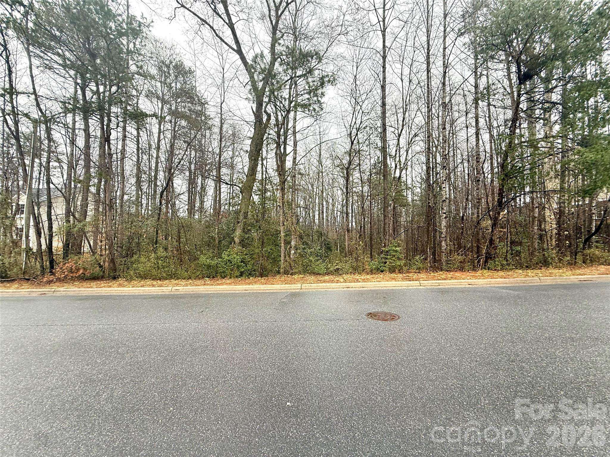 5126 Mark DR NE, Hickory, NC 28601