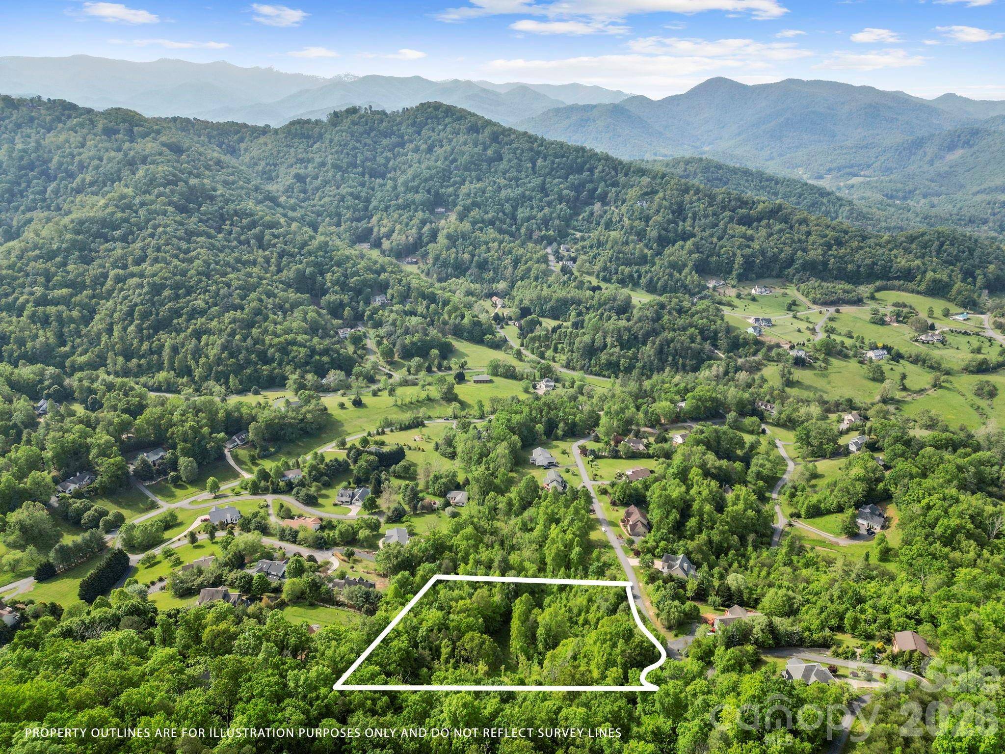 138 Whitfield LN, Weaverville, NC 28787