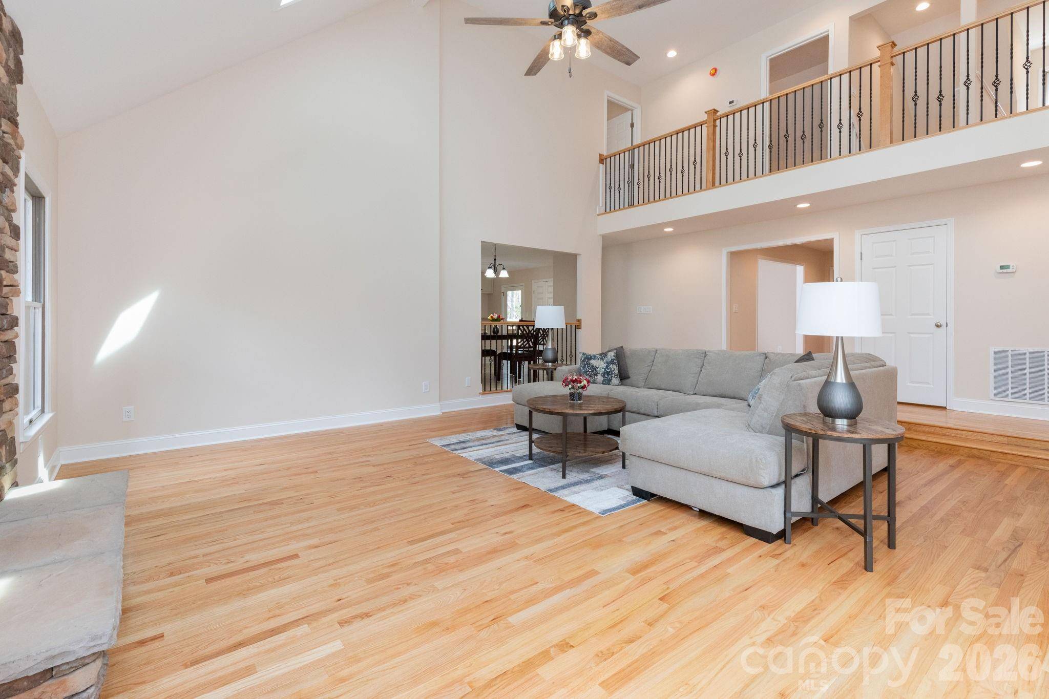 68 Sigmon RD, Fletcher, NC 28732