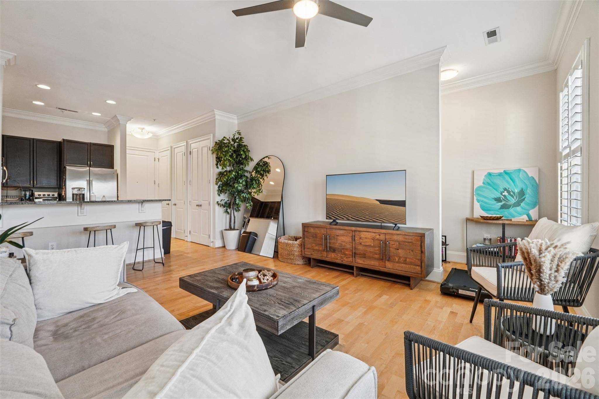 2952 Selwyn AVE #203, Charlotte, NC 28209